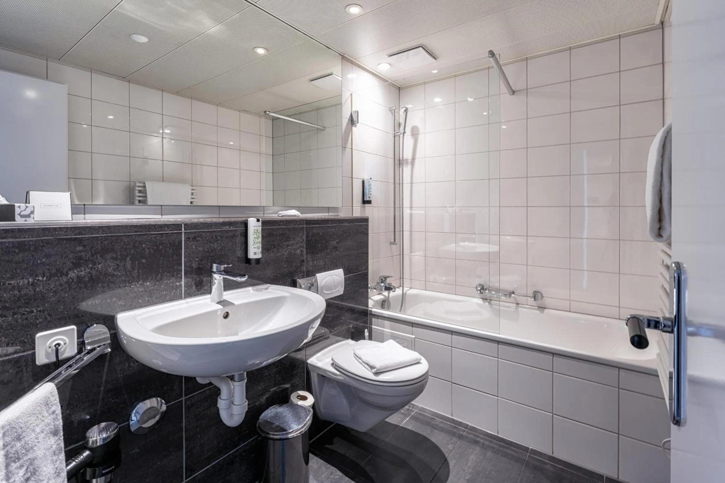 Bathroom in Royal Hotel - Urban Living