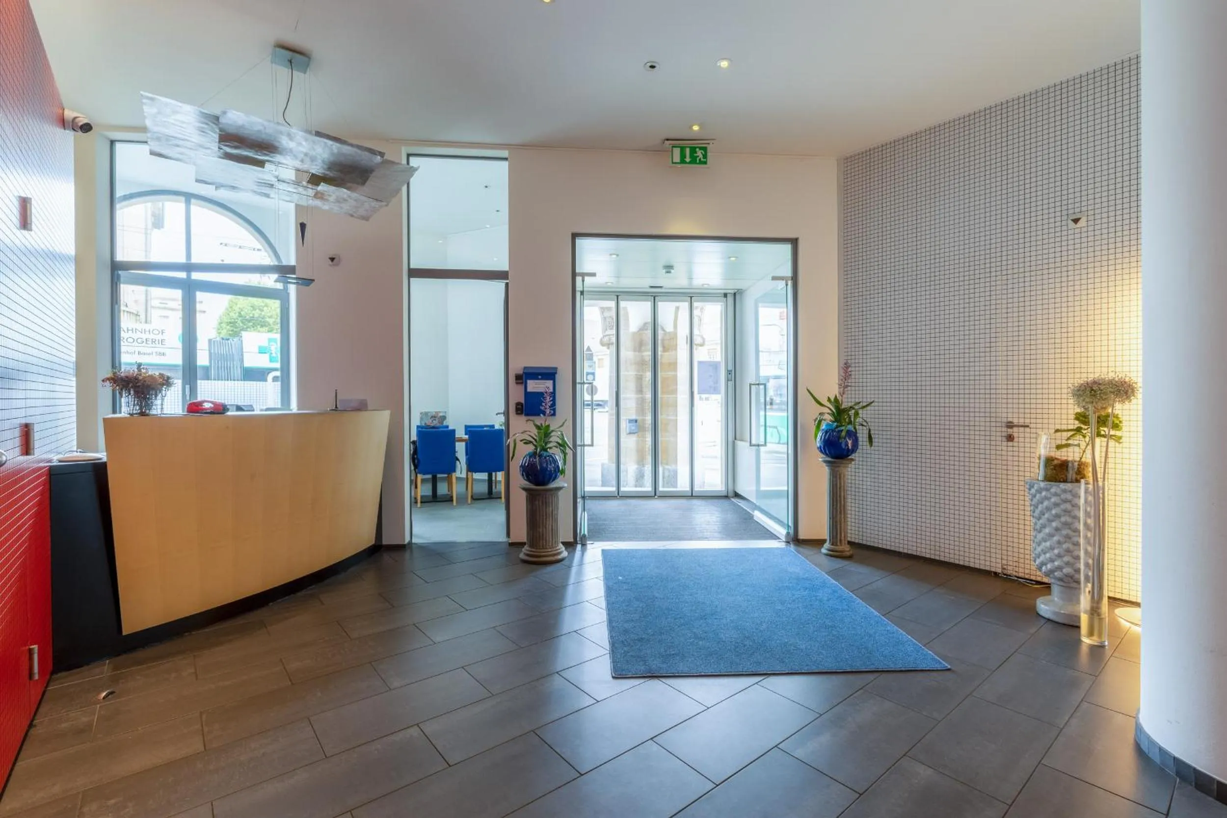 Lobby or reception in Royal Hotel - Urban Living