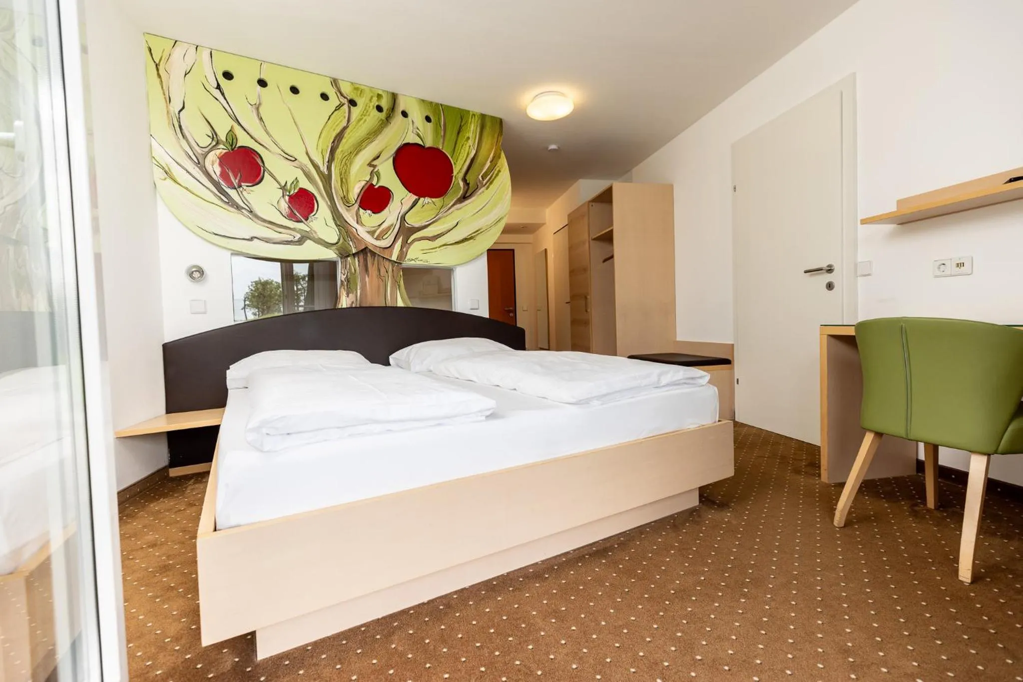 Triple Room with Private Bathroom - single occupancy in Pension Sonnengarten & Sonnentherme inklusive - auch am An- & Abreisetag!