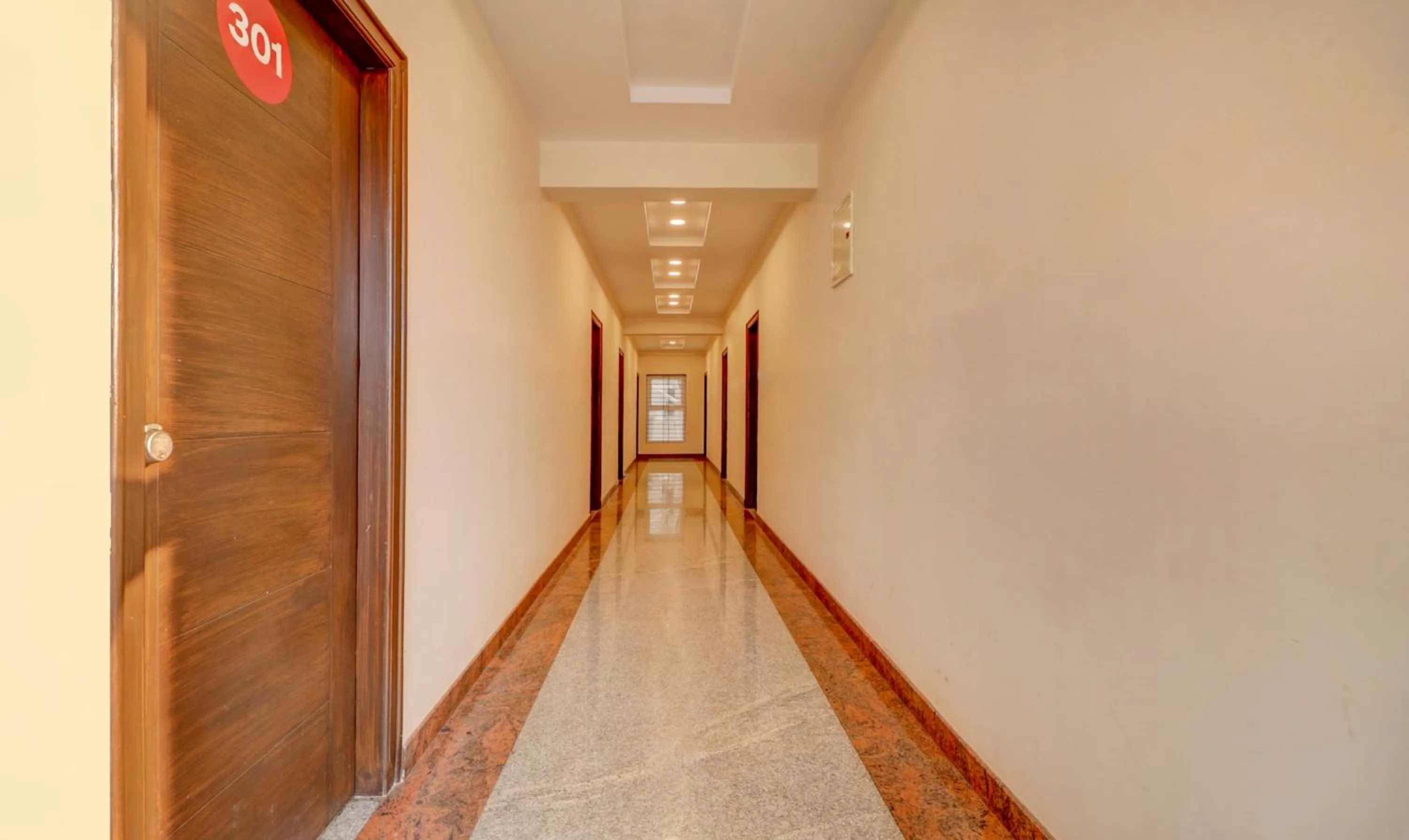 Lobby or reception in Treebo 12 Degrees West, Domlur