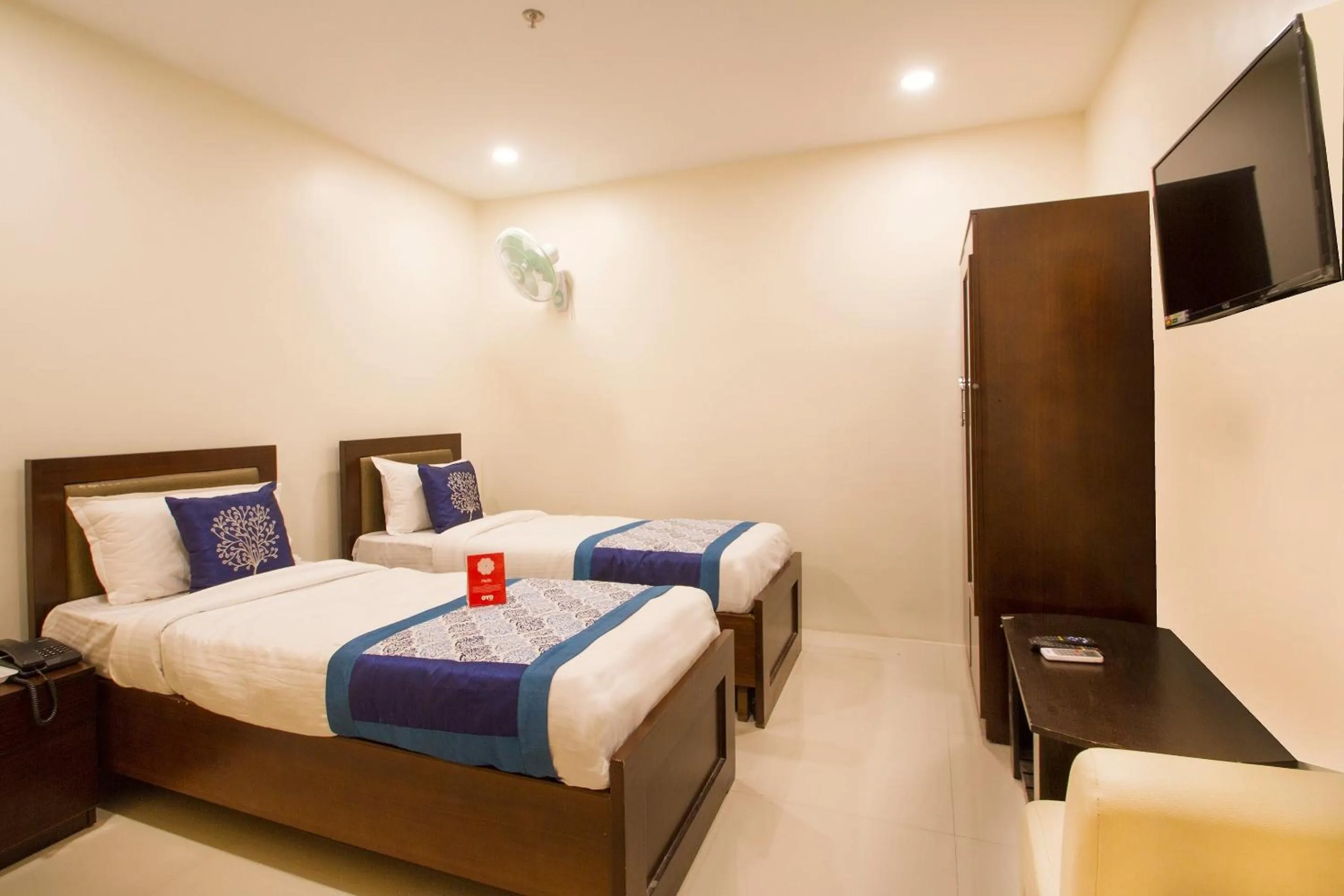 Bedroom, Bed in Capital O Wild Wings Hotel Near Omni Hospital Lane Nagole main road