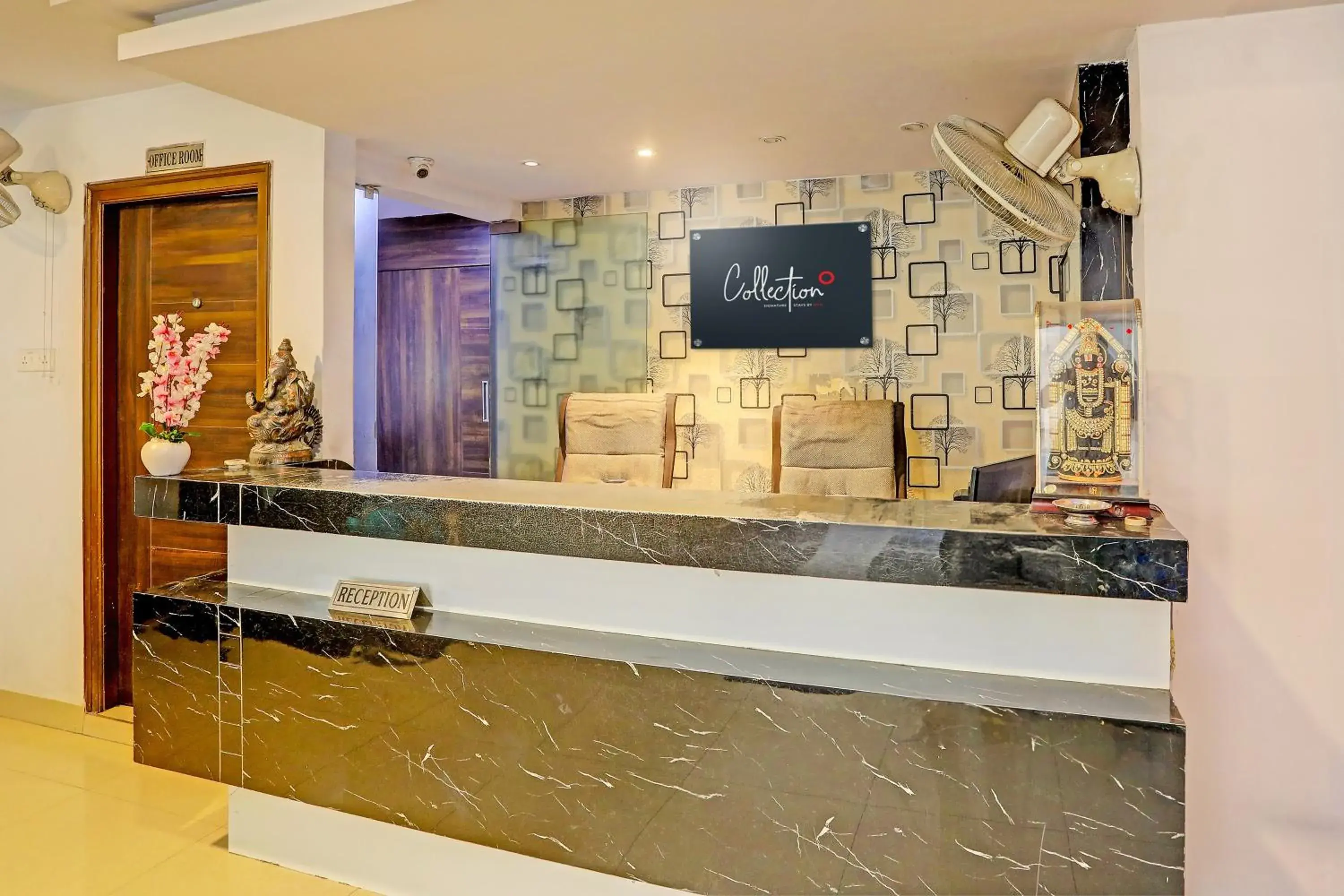 Lobby or reception in Super Collection O SSR Royal Suites Lobby or reception in Super Collection O SSR Royal Suites