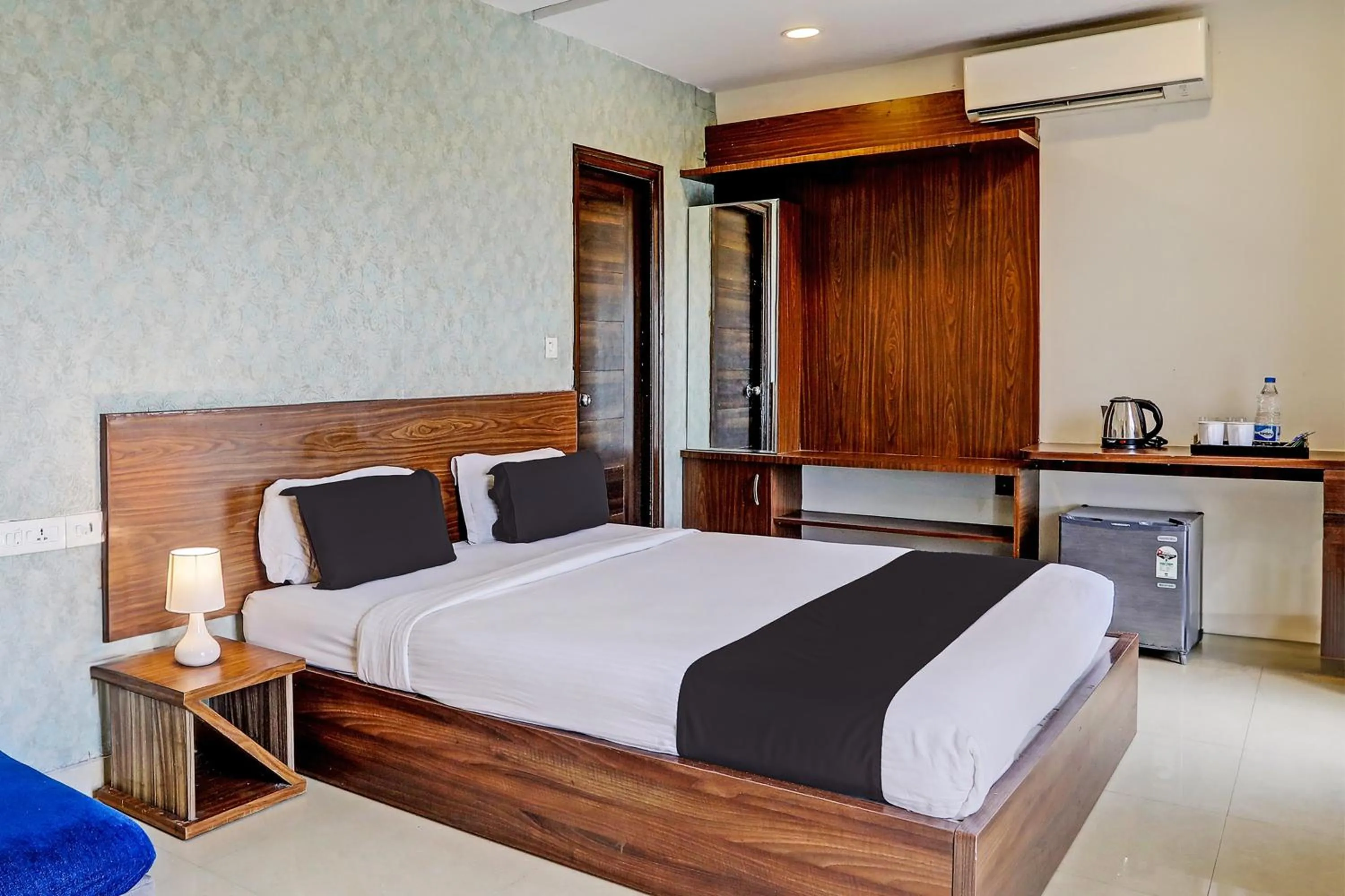 Bedroom, Bed in Super Collection O SSR Royal Suites