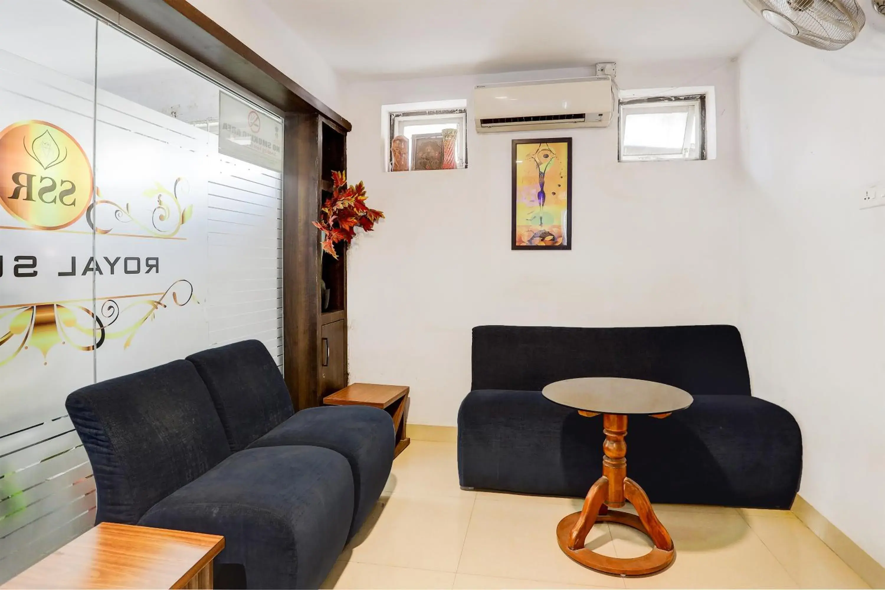 Lobby or reception in Super Collection O SSR Royal Suites Lobby or reception in Super Collection O SSR Royal Suites