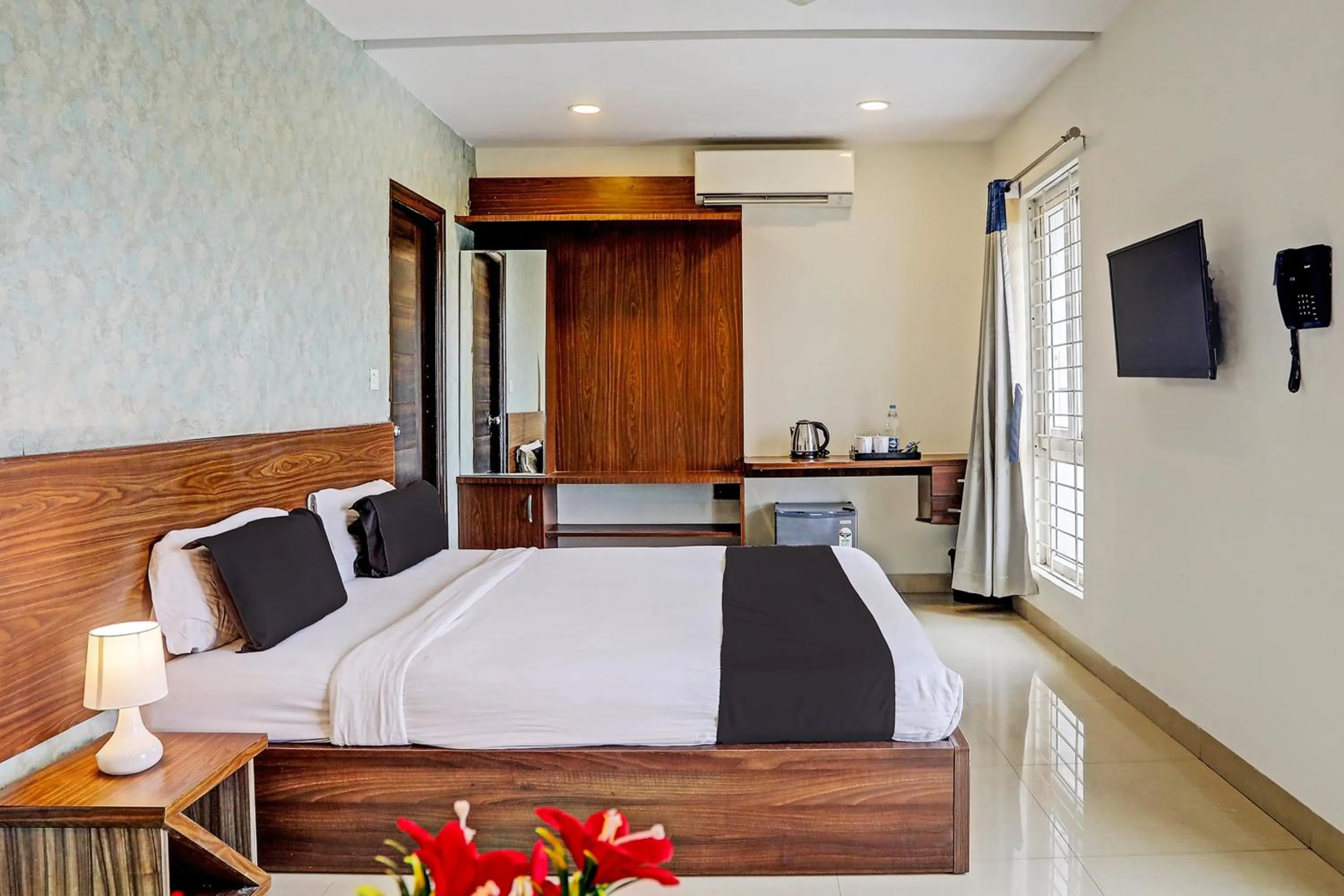 Bedroom, Bed in Super Collection O SSR Royal Suites