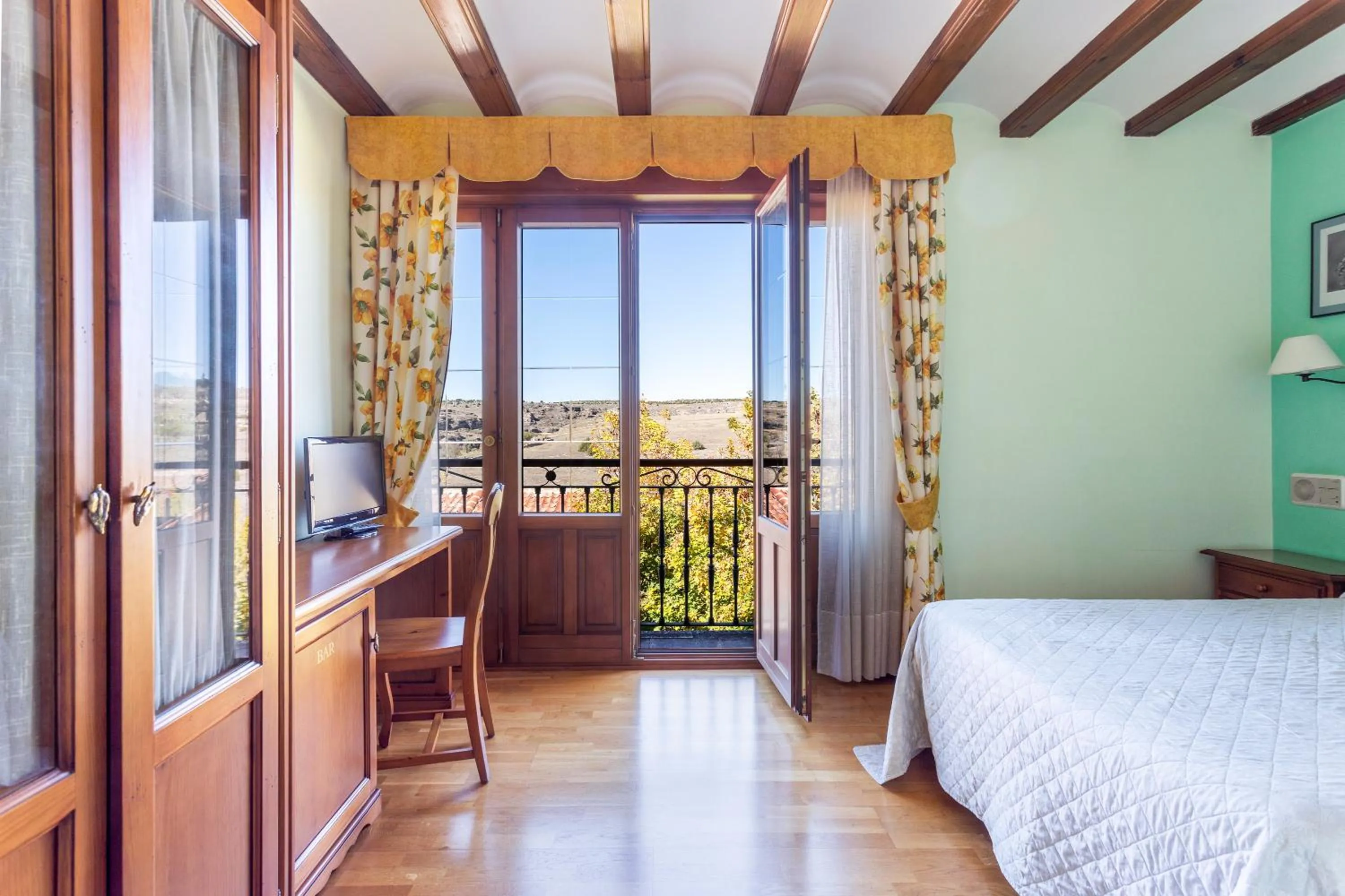 Bed in Hotel Puerta Sepúlveda