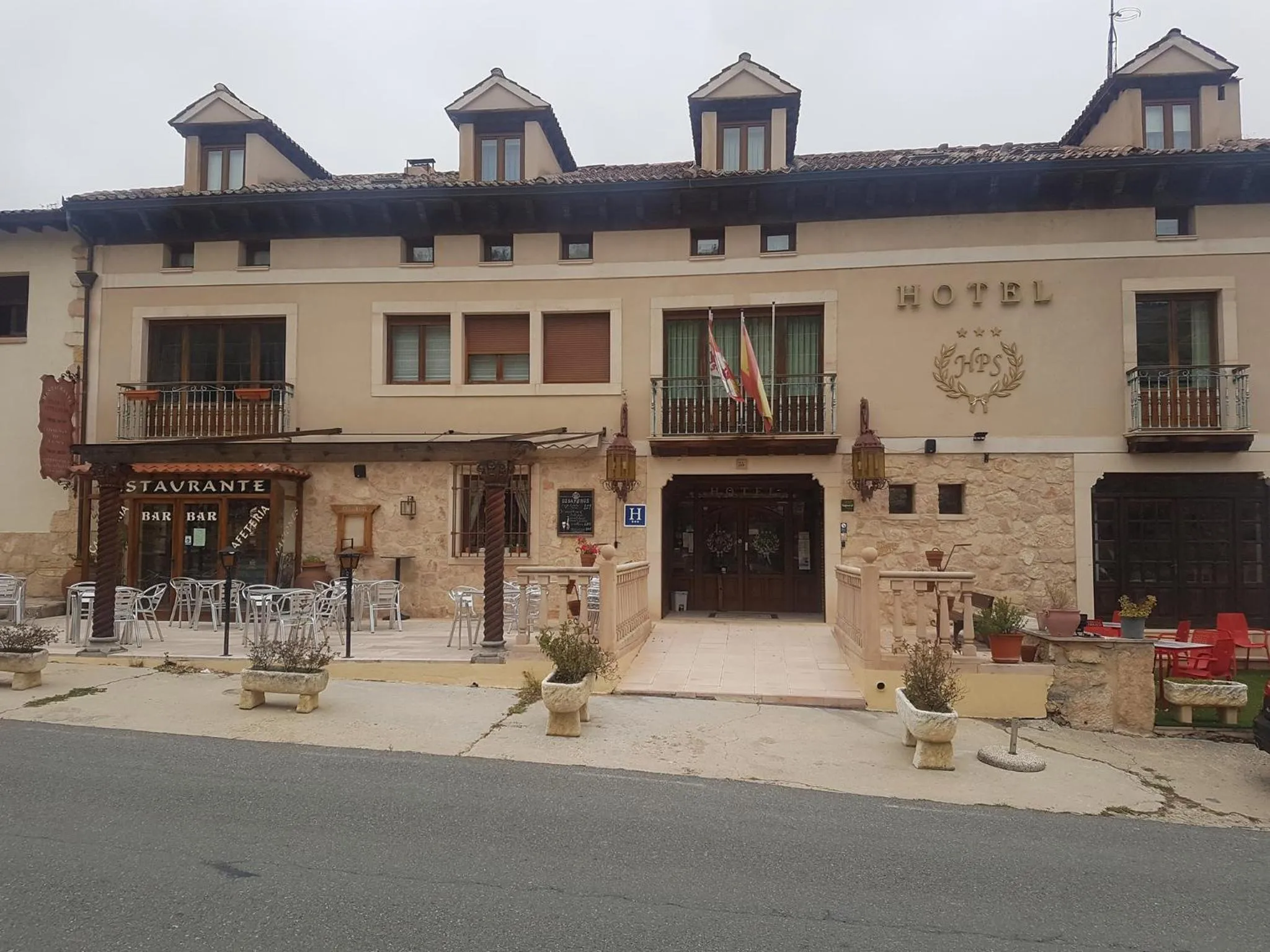 Property building in Hotel Puerta Sepúlveda