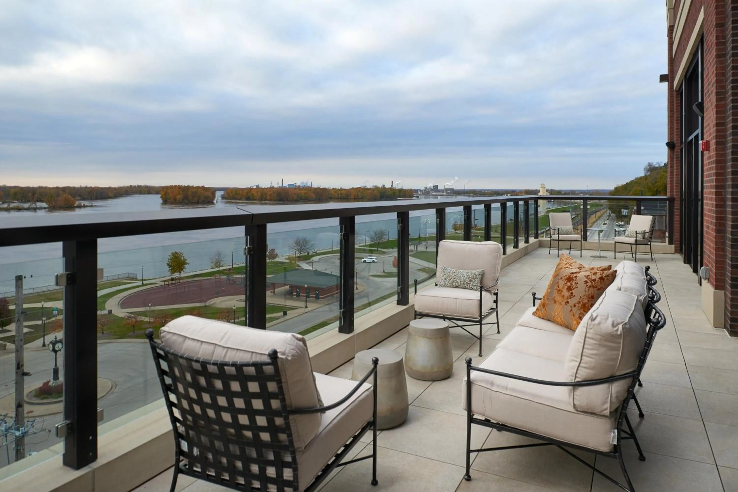 Meeting/conference room in The Merrill Hotel & Conference Center, Muscatine, a Tribute Portfolio Hotel