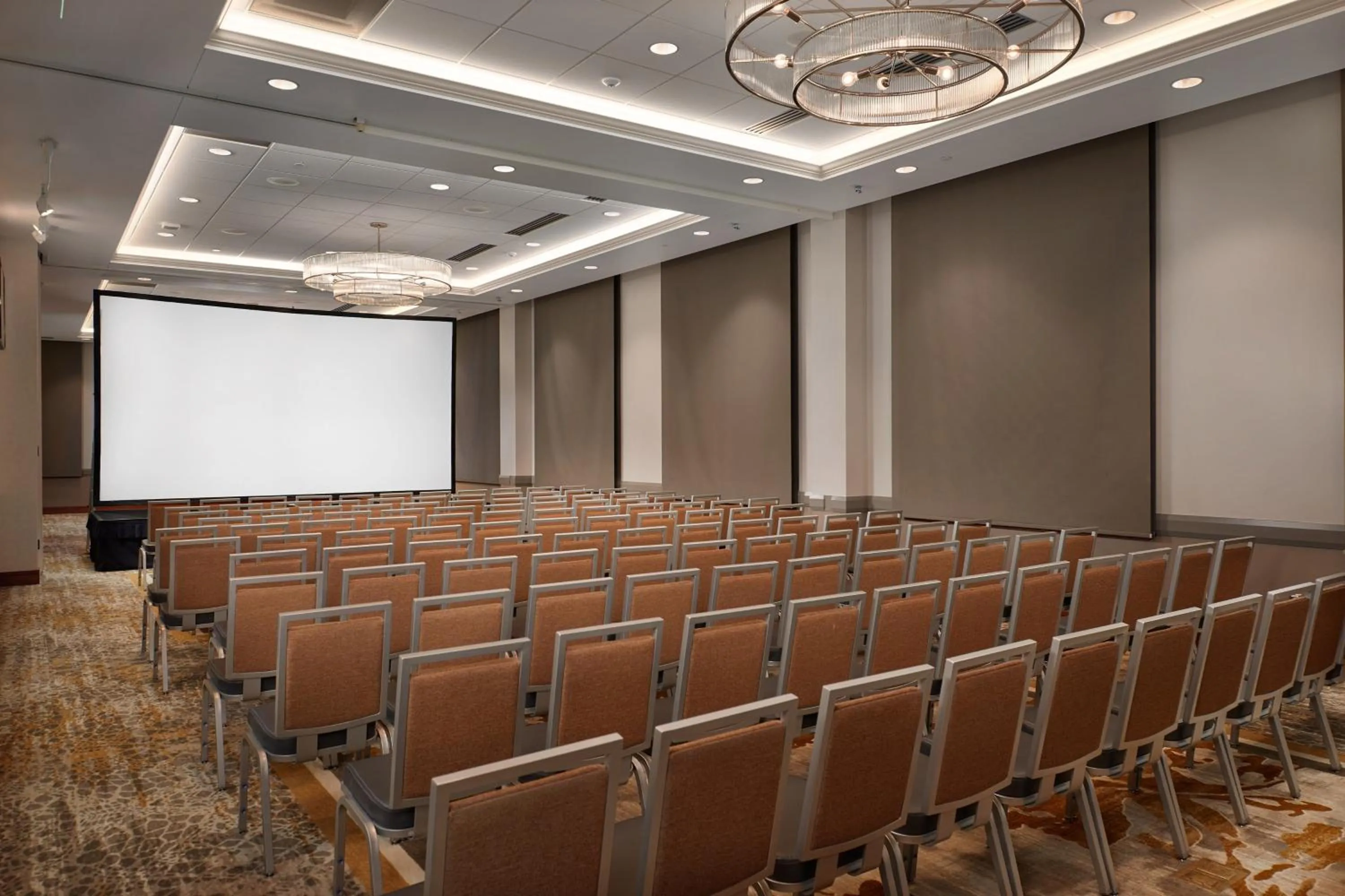Meeting/conference room in The Merrill Hotel & Conference Center, Muscatine, a Tribute Portfolio Hotel