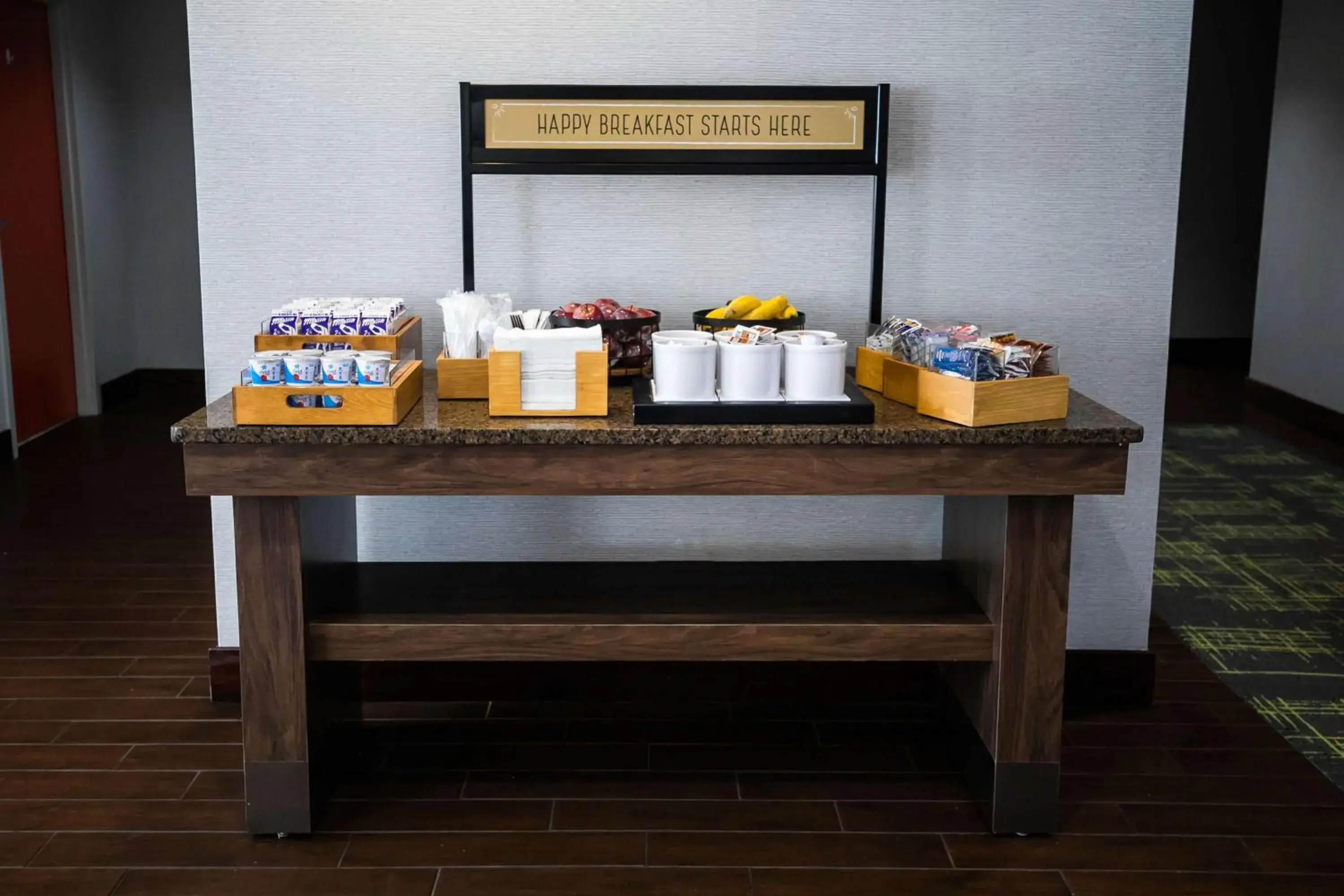 Breakfast in Hampton Inn Pickwick Dam-At Shiloh Falls Breakfast in Hampton Inn Pickwick Dam-At Shiloh Falls