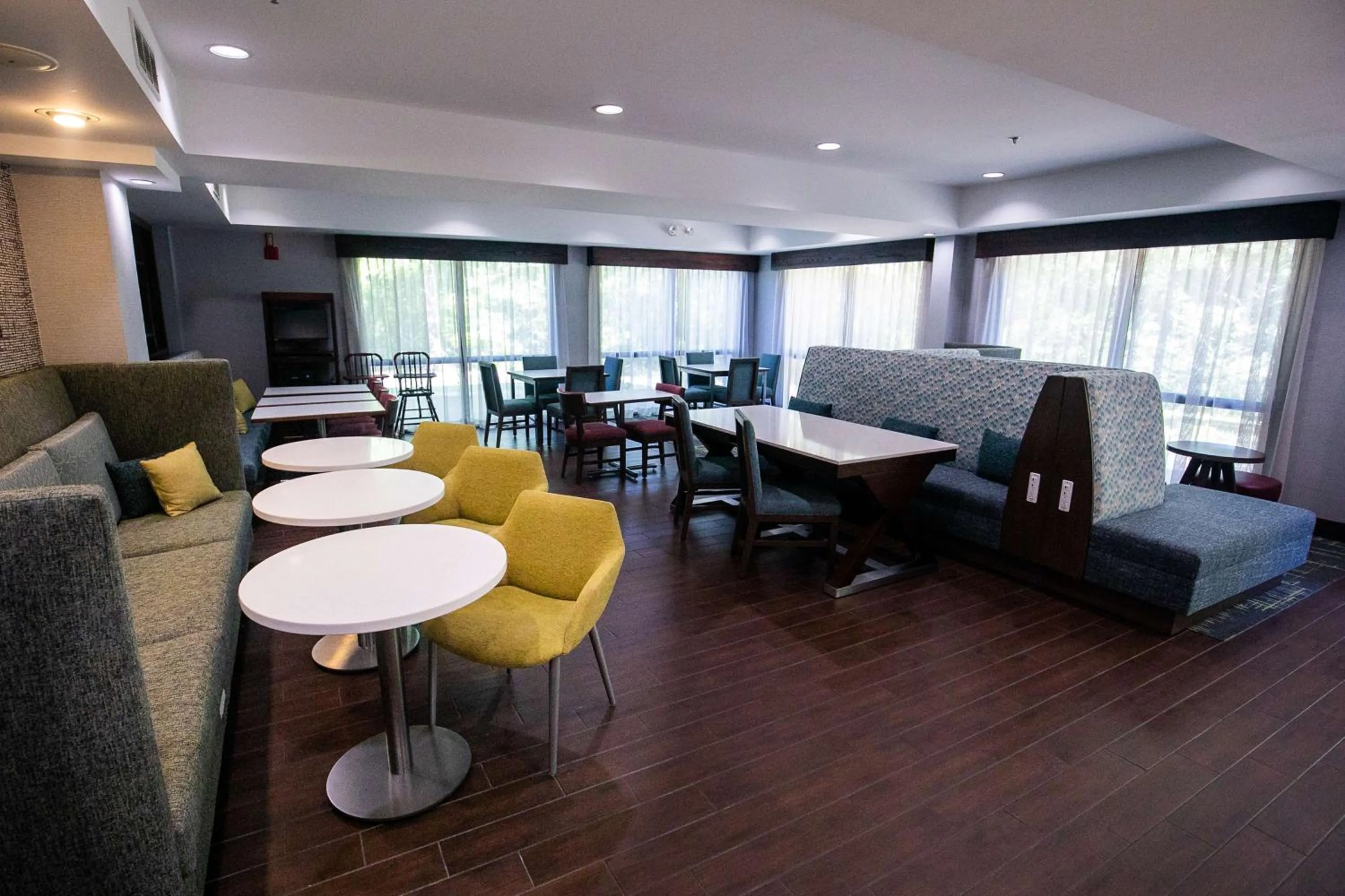 Lobby or reception in Hampton Inn Pickwick Dam-At Shiloh Falls