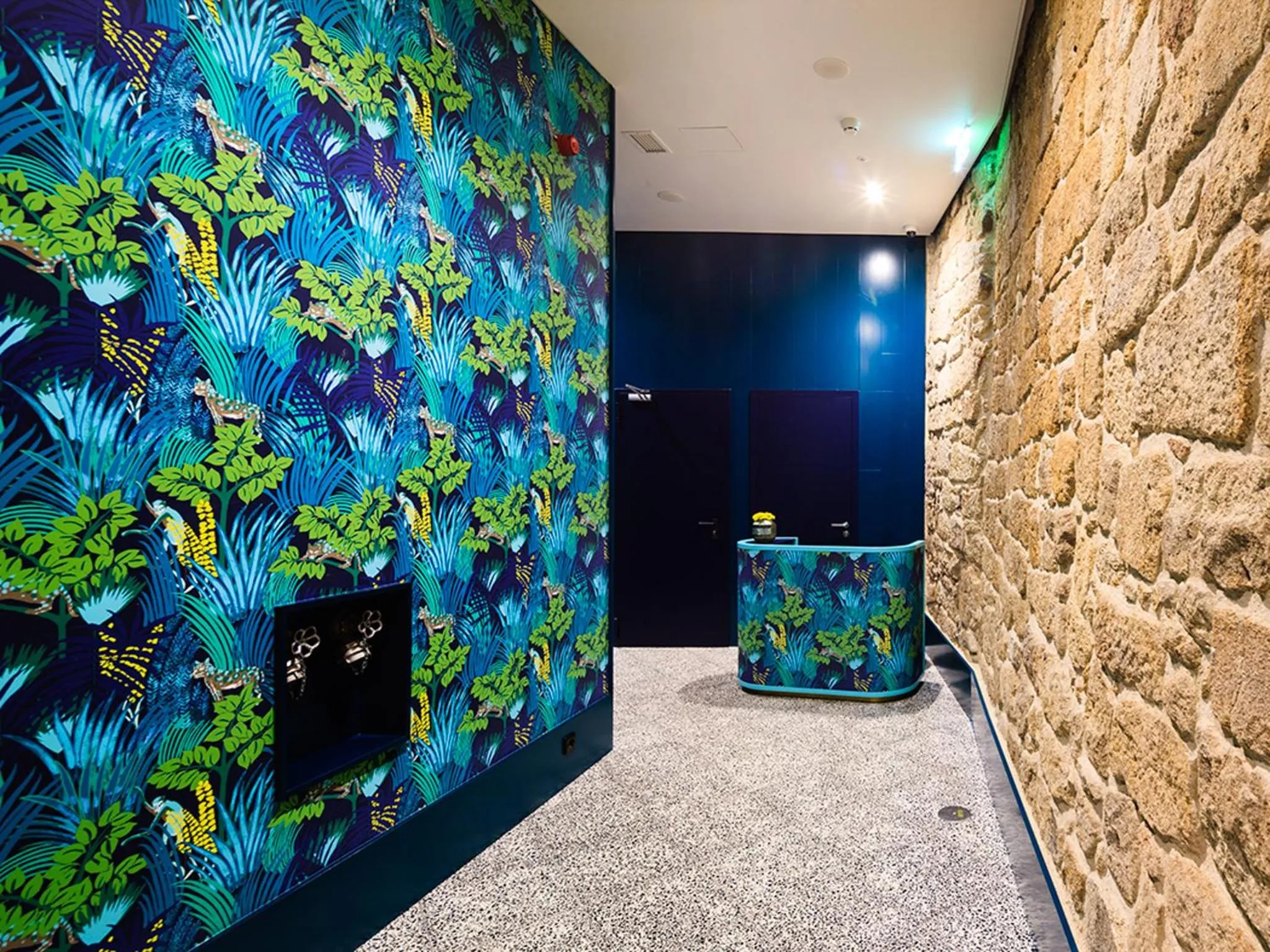 Decorative detail in Apartamentos The Arc Carrís