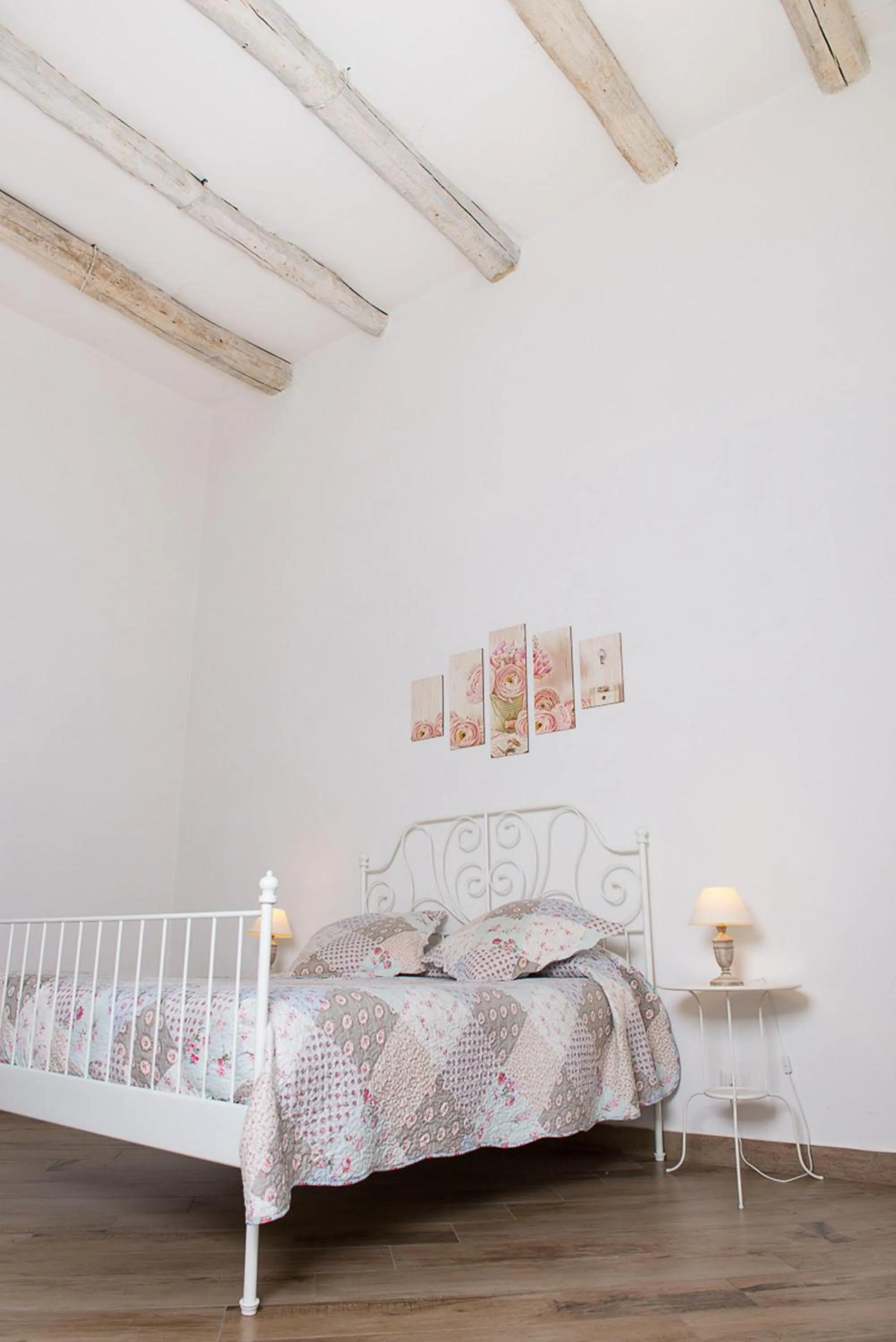 Bedroom, Bed in Maison la Mitra - Dimore Partenopee