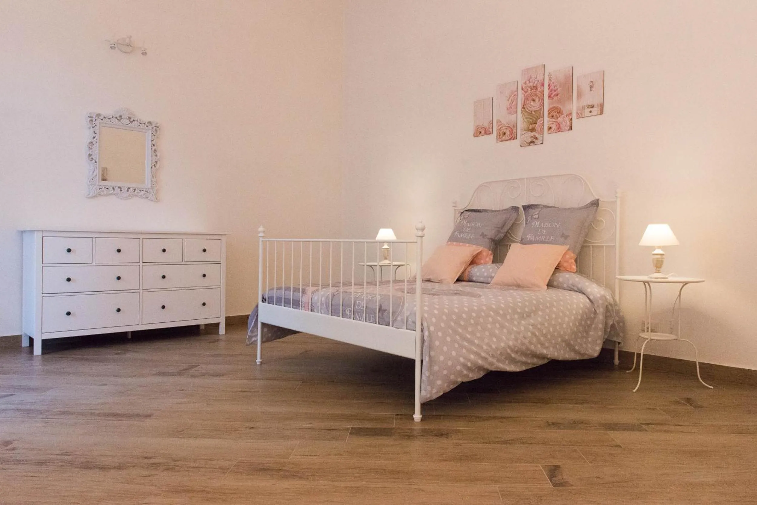 Bedroom, Bed in Maison la Mitra - Dimore Partenopee