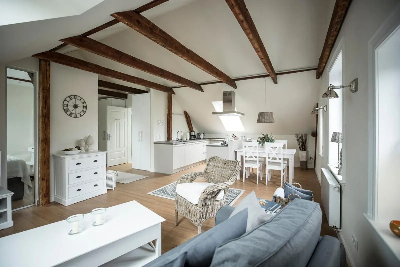 LOFT-ATELIER LOFT-ATELIER