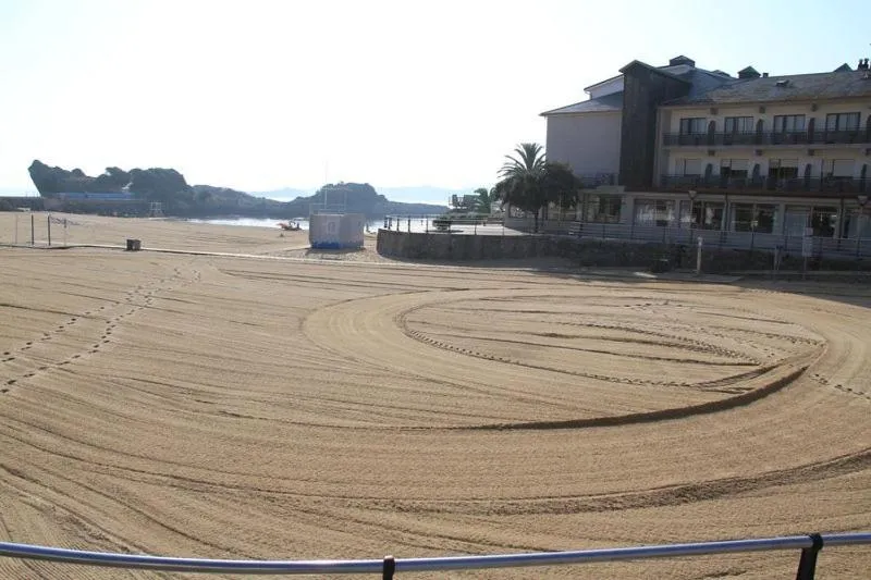 Facade/entrance in Hotel Alfar