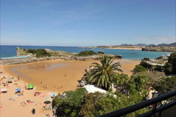 Beach in Hotel Alfar