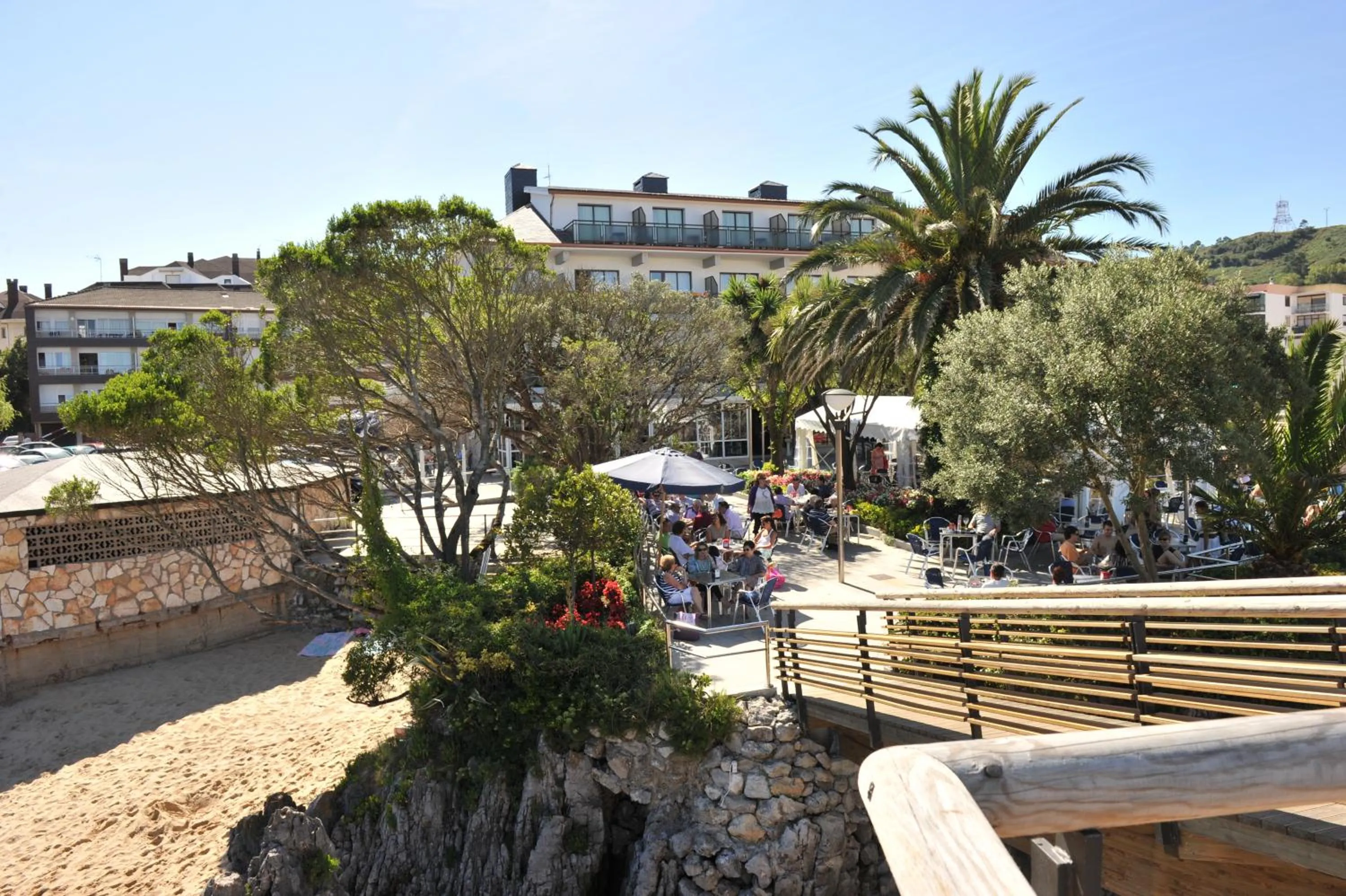 Facade/entrance in Hotel Alfar
