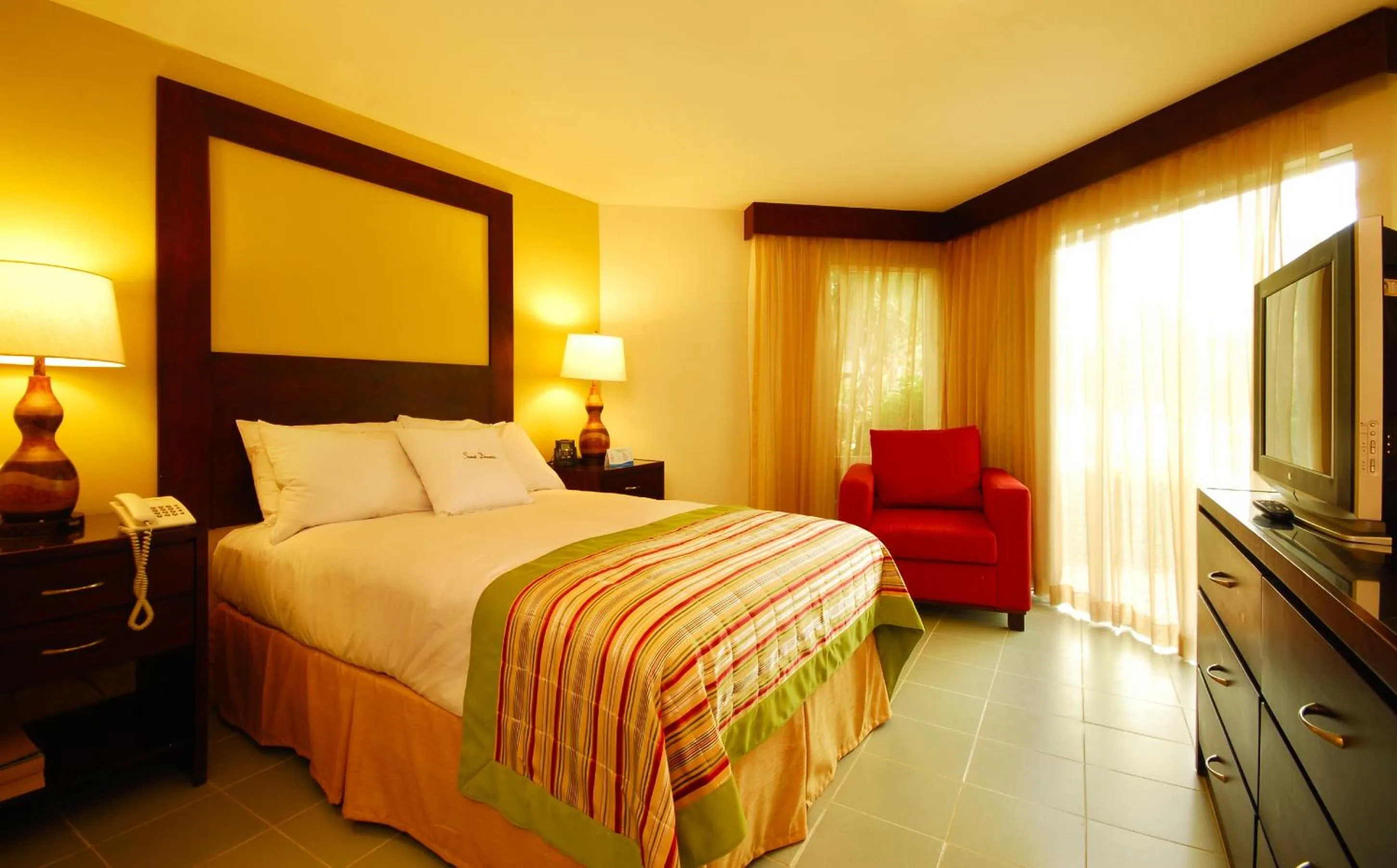 Bedroom, Bed in Fiesta Resort All Inclusive Central Pacific - Costa Rica