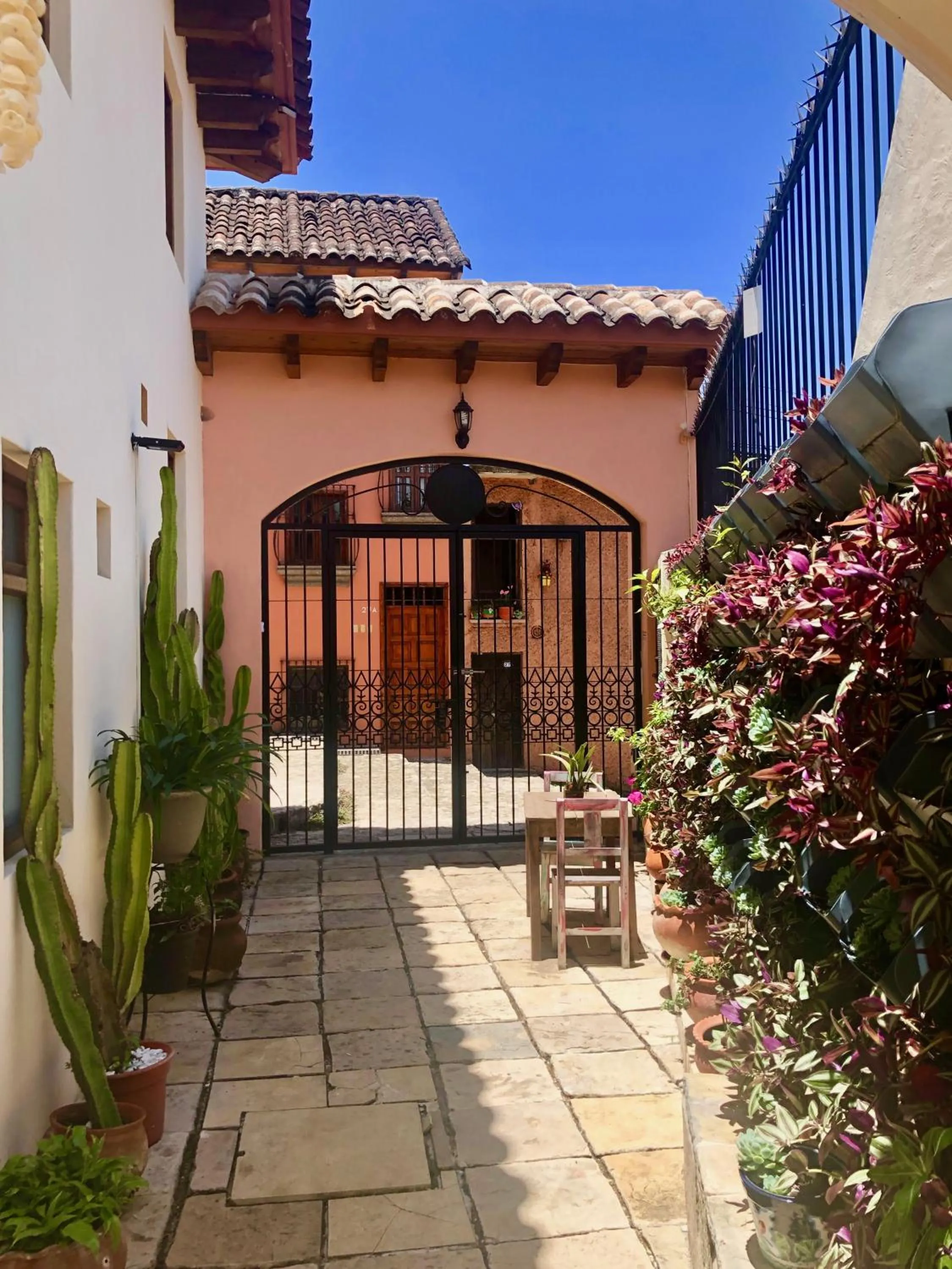 Patio in Magnolias Boutique Suites & SPA