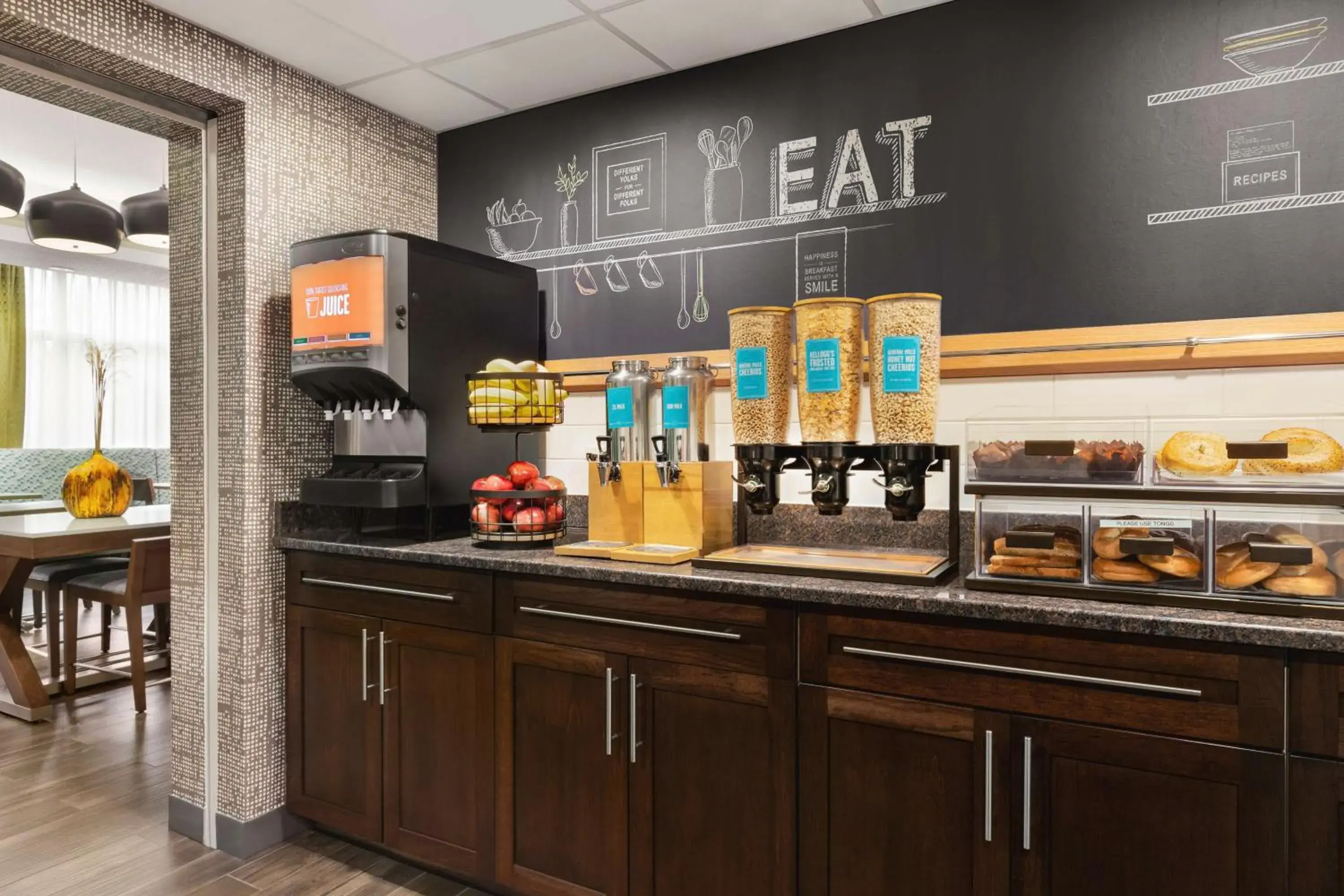 Breakfast in Hampton Inn Quakertown Breakfast in Hampton Inn Quakertown