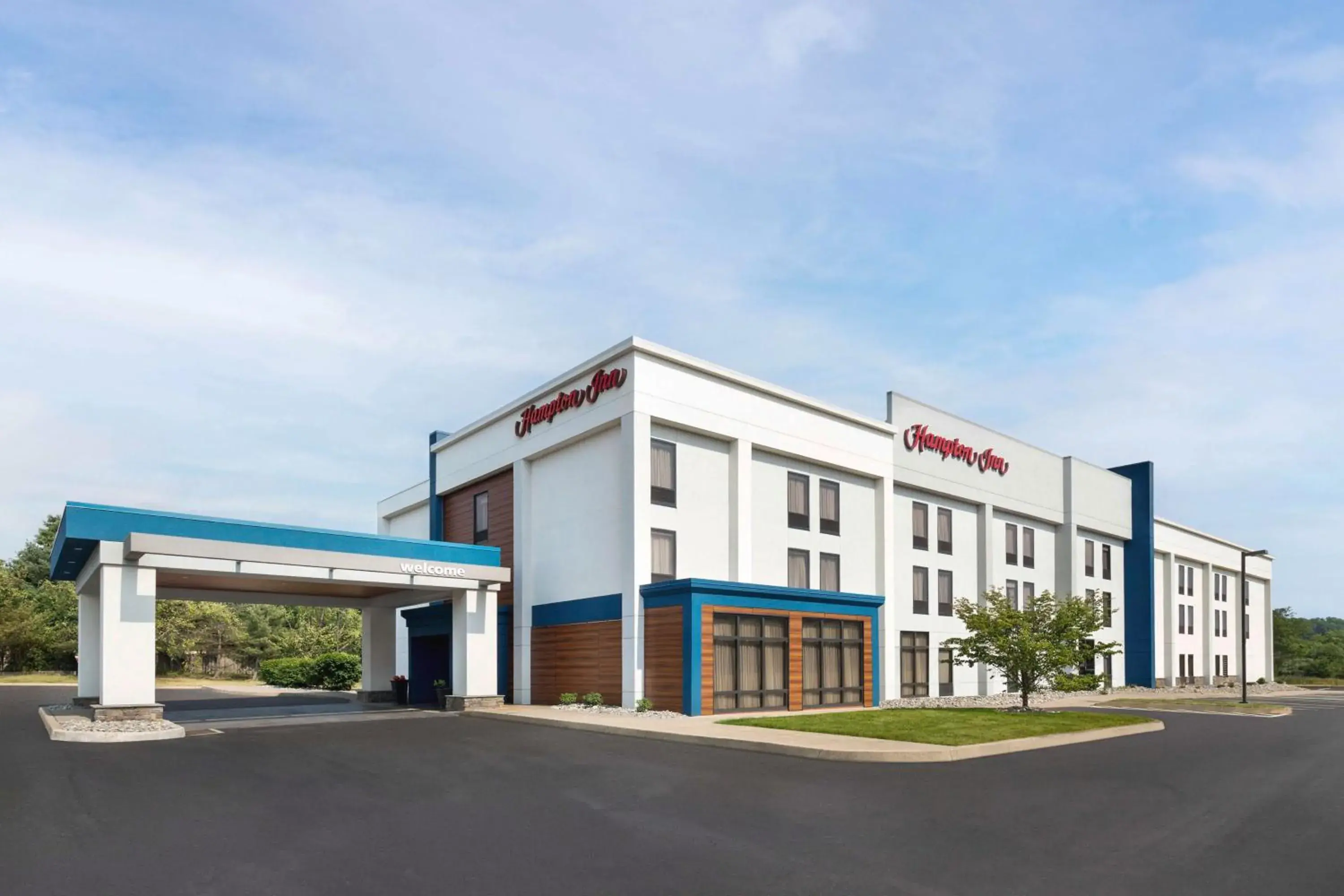 Property building in Hampton Inn Quakertown Property building in Hampton Inn Quakertown