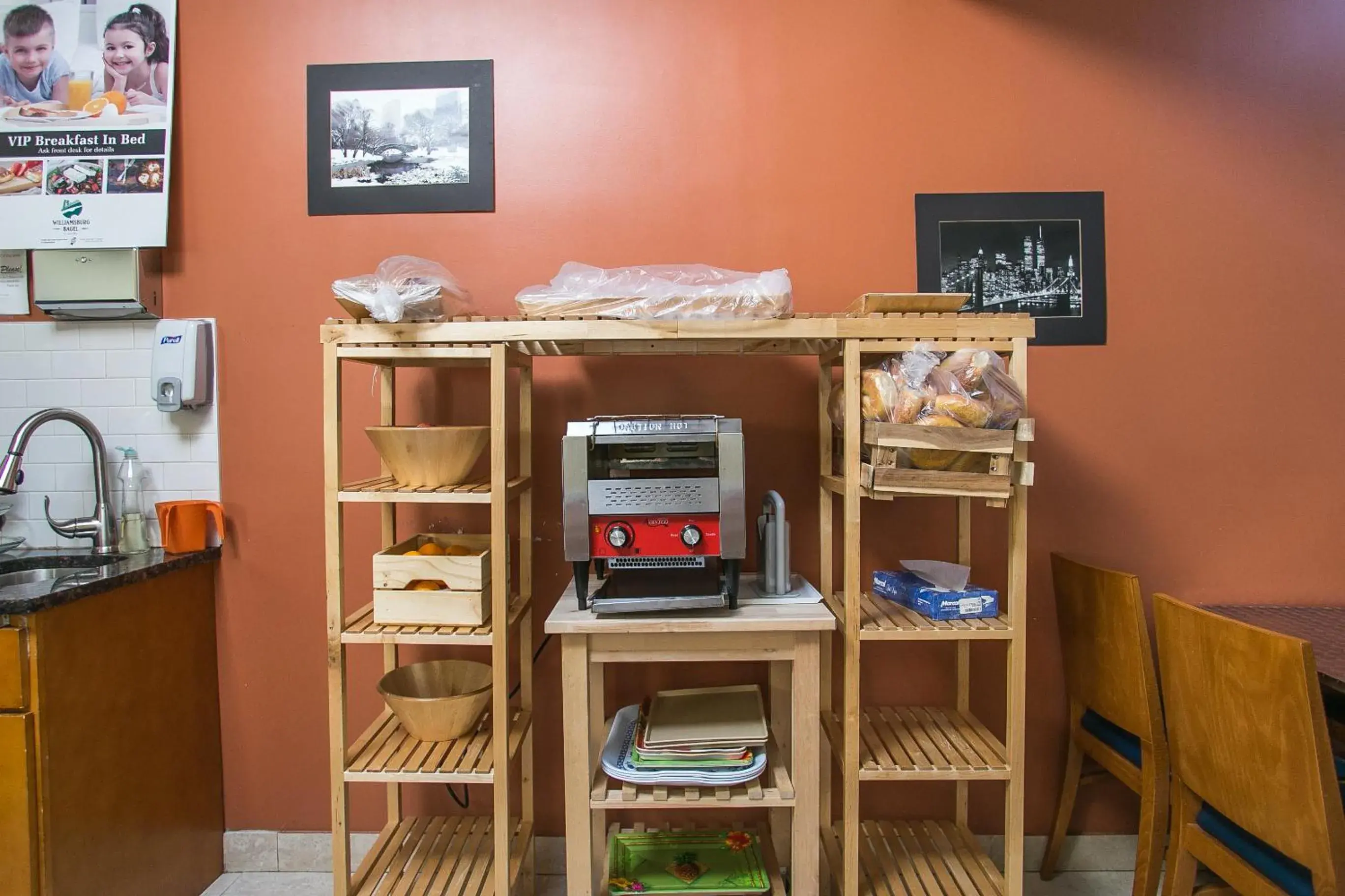 Continental breakfast in Pointe Plaza Hotel Continental breakfast in Pointe Plaza Hotel