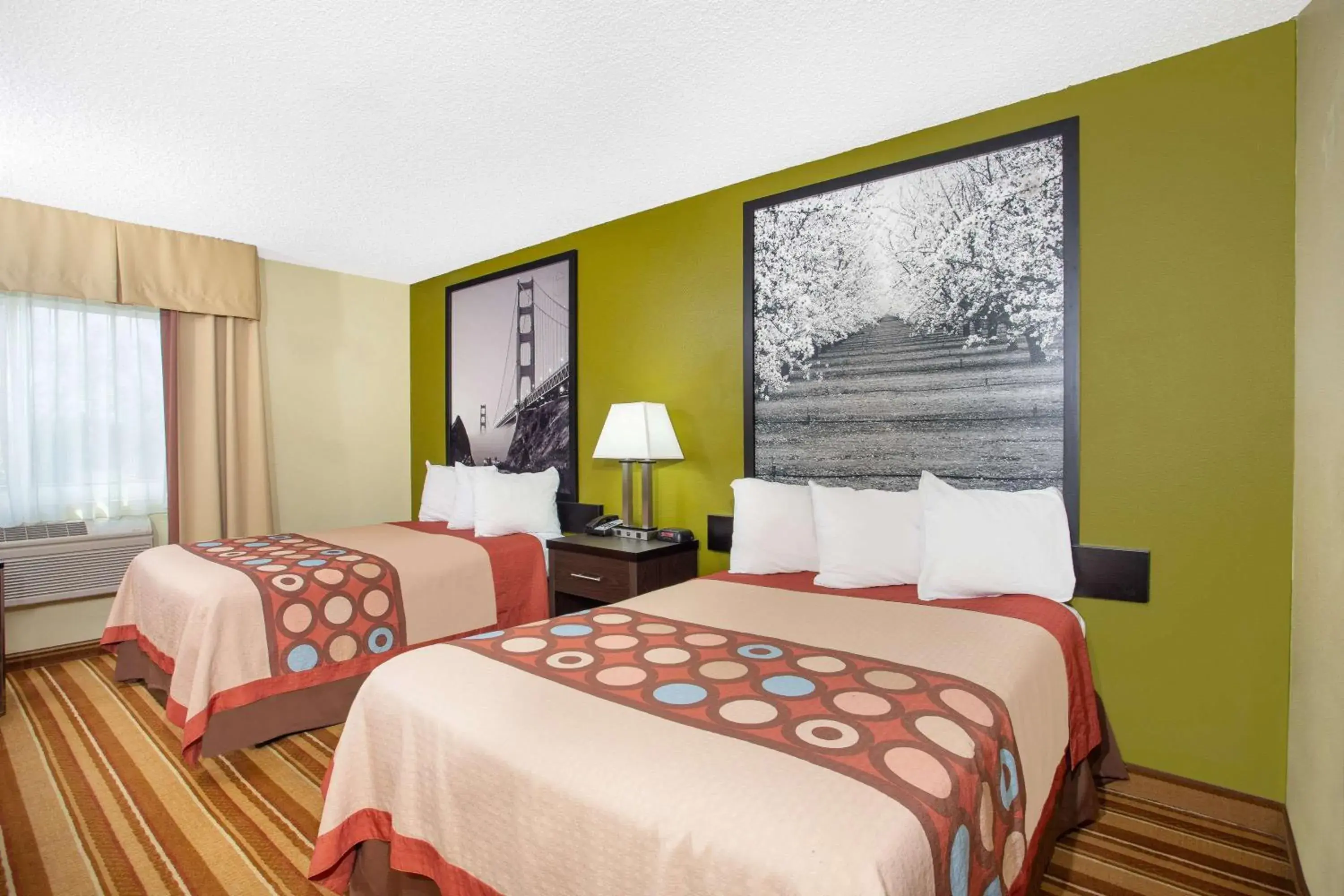 Photo of the whole room, Bed in Super 8 by Wyndham Chico Photo of the whole room, Bed in Super 8 by Wyndham Chico