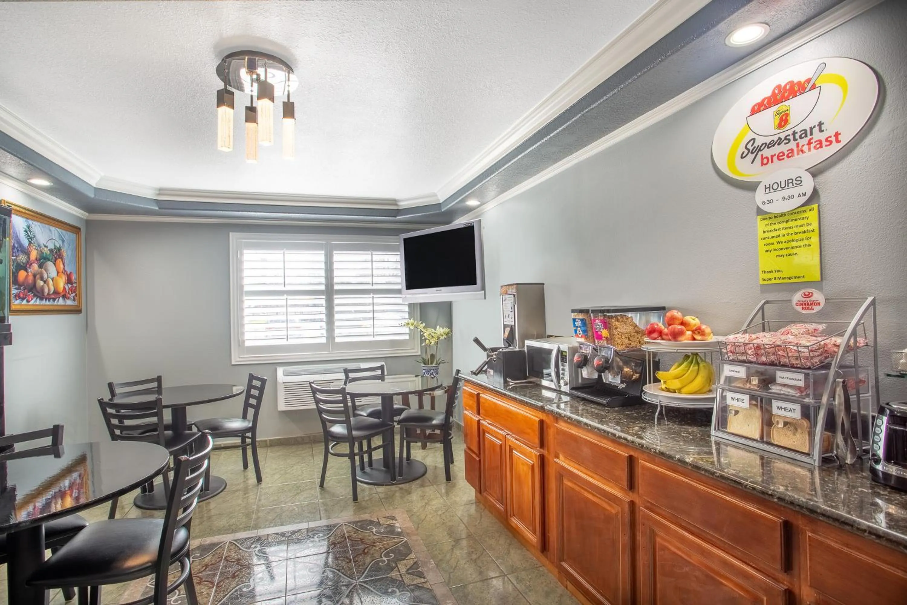 Food in Super 8 by Wyndham Chico