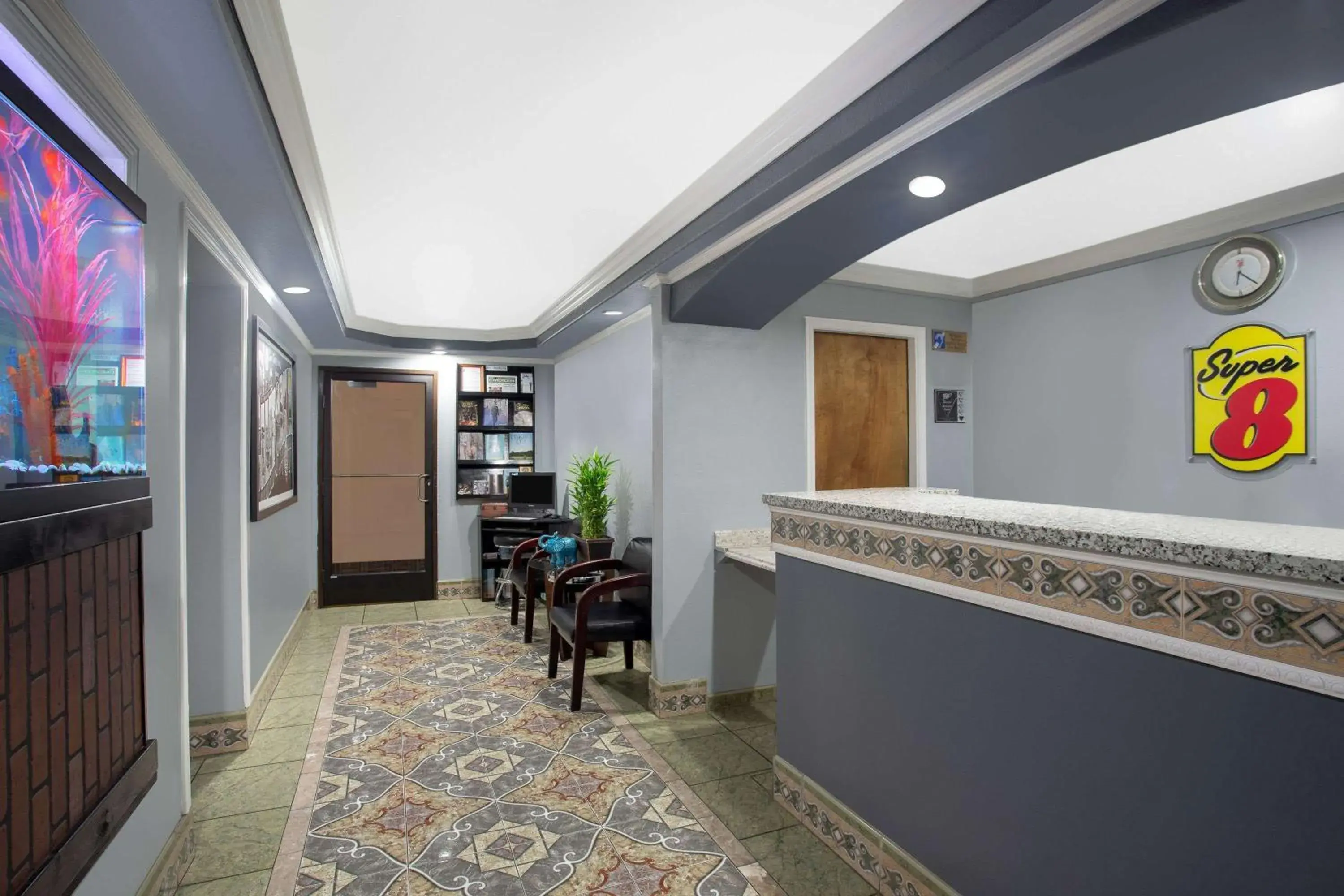 Lobby or reception in Super 8 by Wyndham Chico Lobby or reception in Super 8 by Wyndham Chico