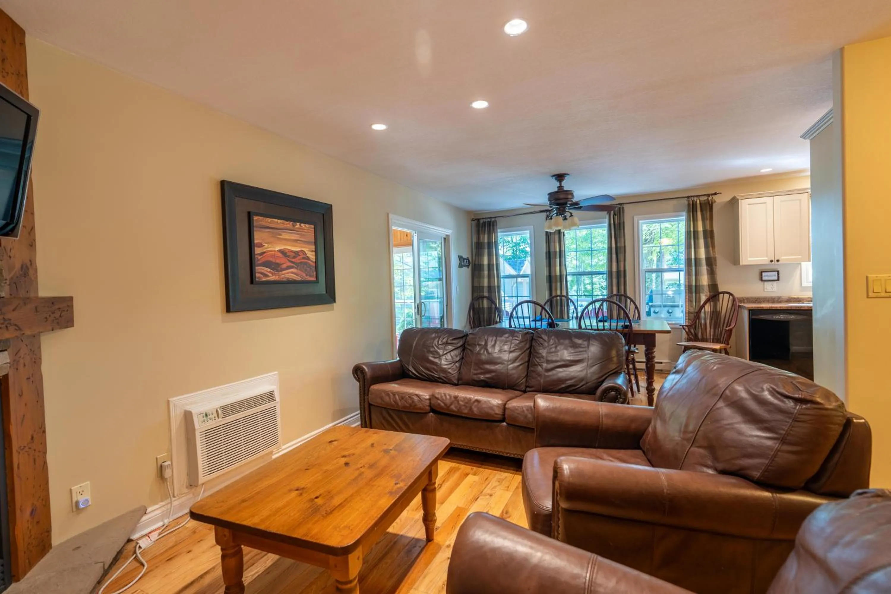 Living room in Blue Water Acres
