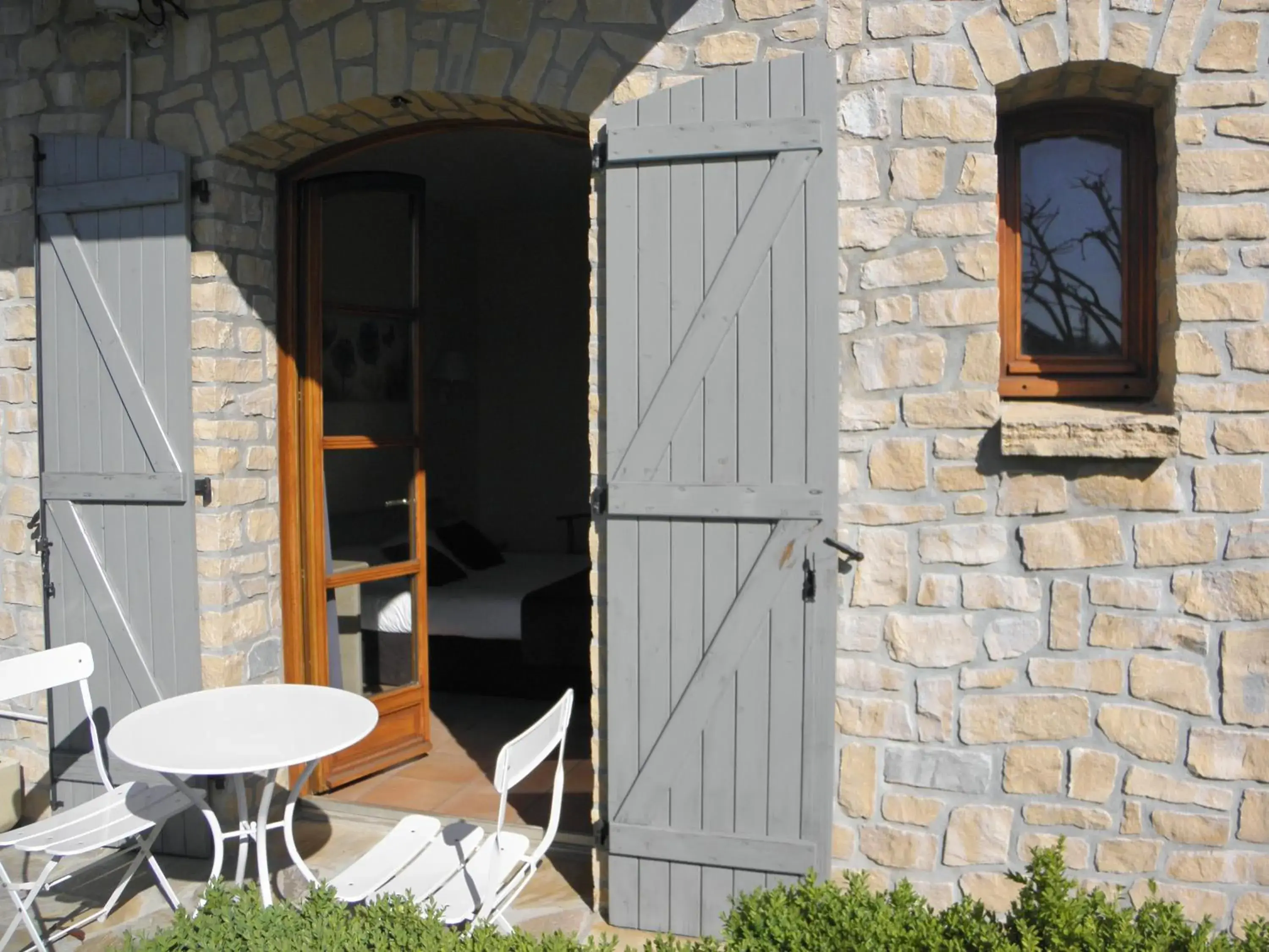 Balcony/Terrace in Hôtel et Restaurant Logis Le Mas de Mon Père Balcony/Terrace in Hôtel et Restaurant Logis Le Mas de Mon Père