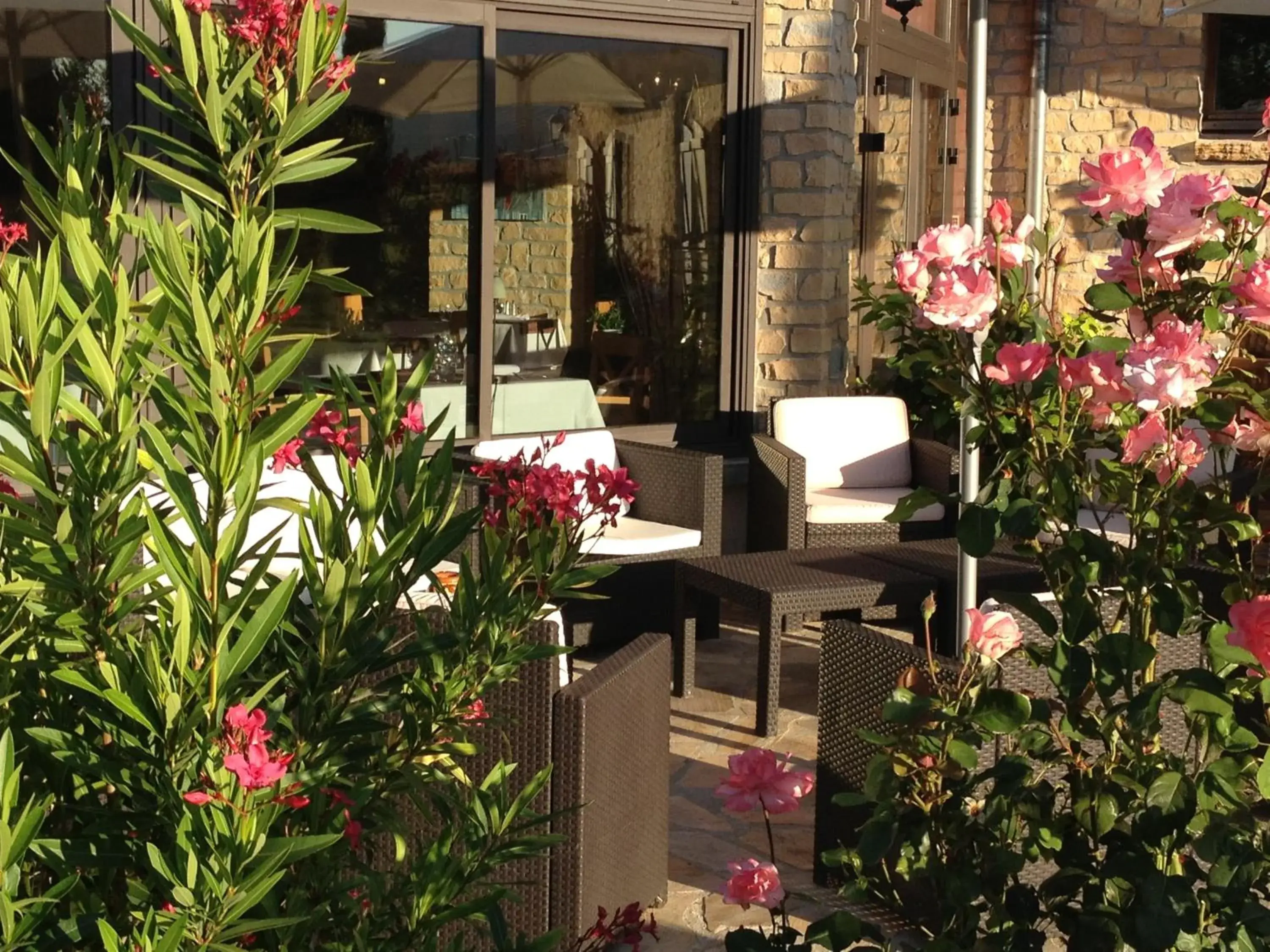 Facade/entrance in Hôtel et Restaurant Logis Le Mas de Mon Père Facade/entrance in Hôtel et Restaurant Logis Le Mas de Mon Père