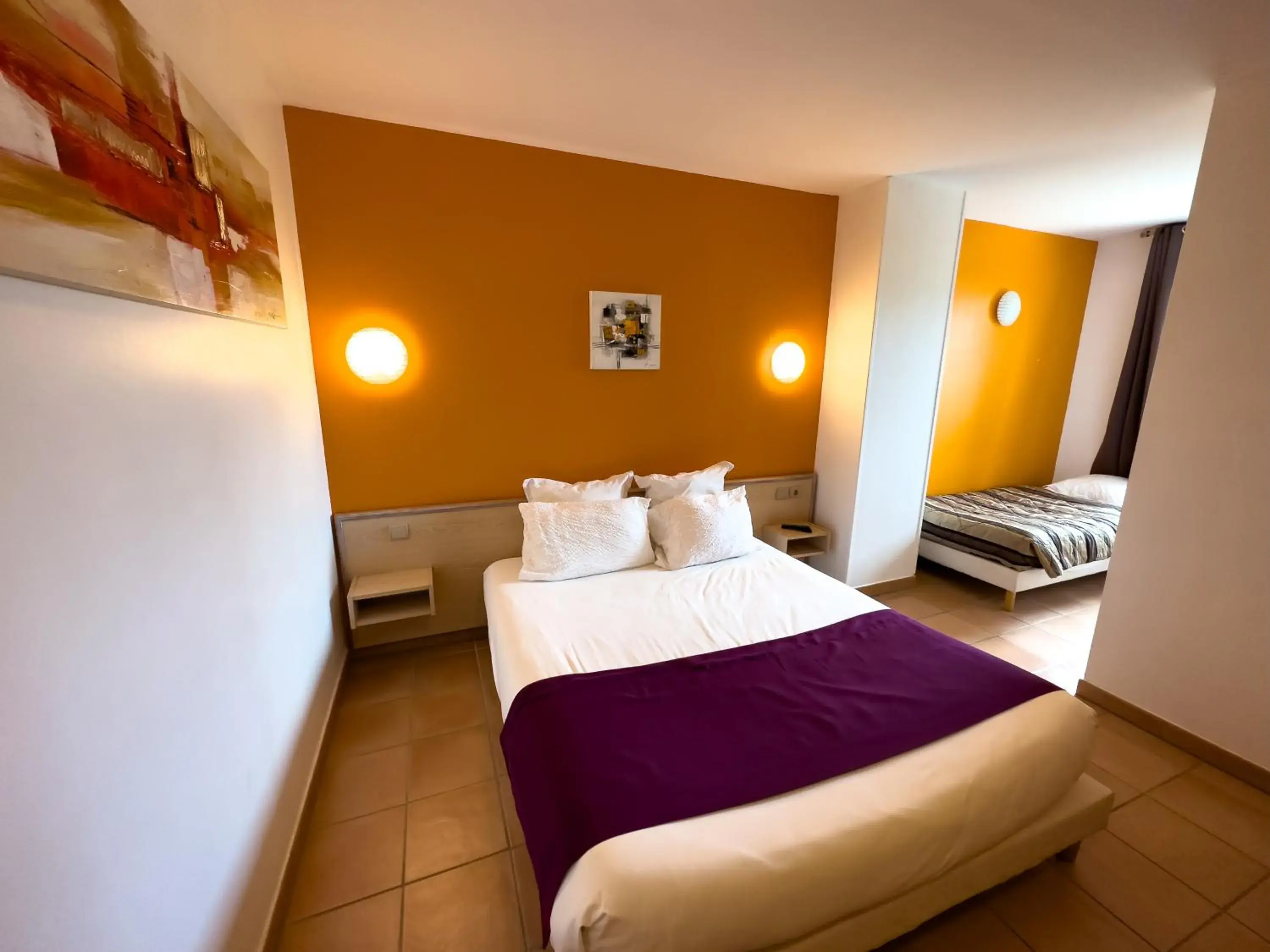 Triple Room in Hôtel et Restaurant Logis Le Mas de Mon Père Triple Room in Hôtel et Restaurant Logis Le Mas de Mon Père