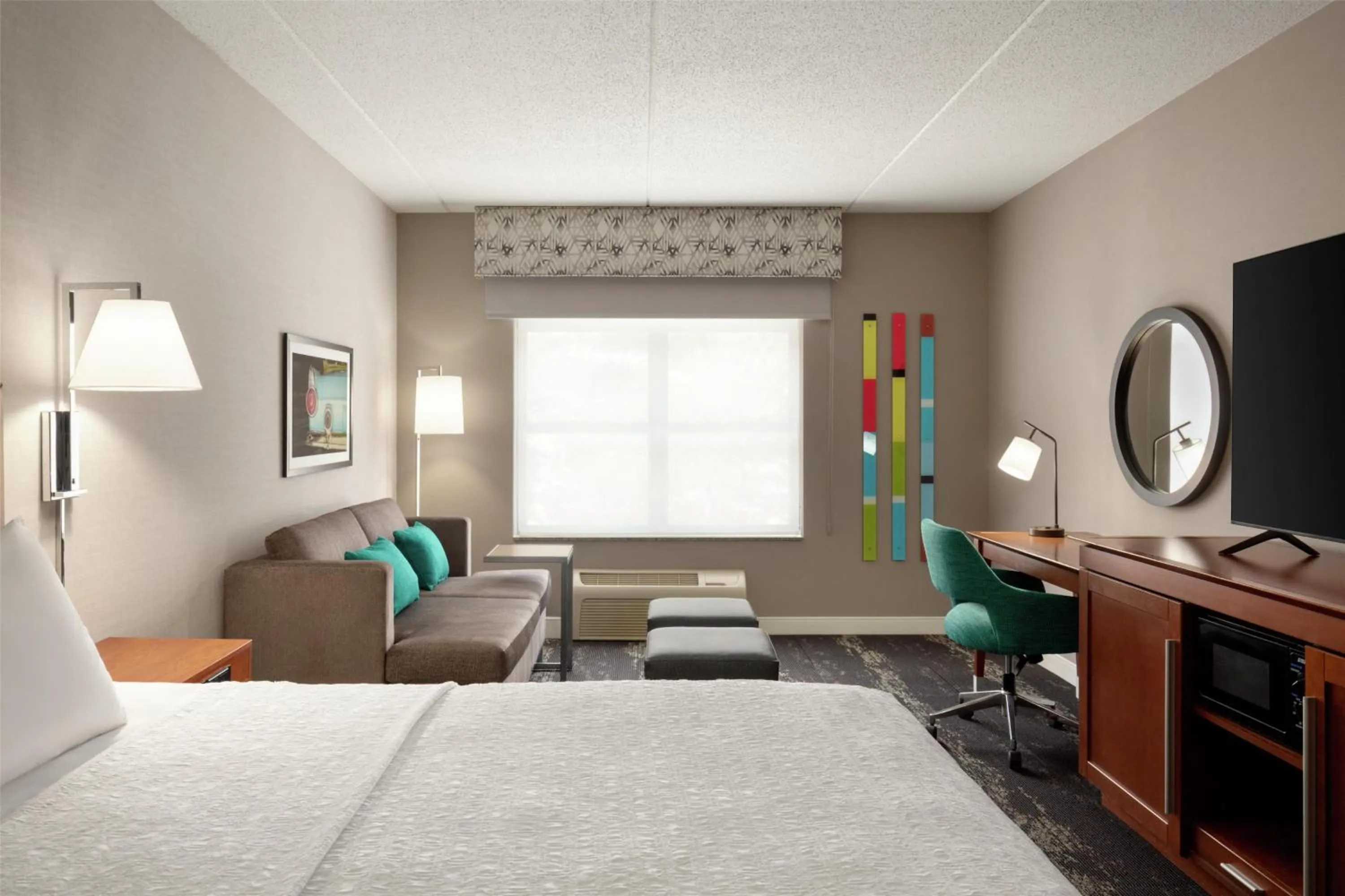 Bed in Hampton Inn at Tin Lizzie Gaming Resort