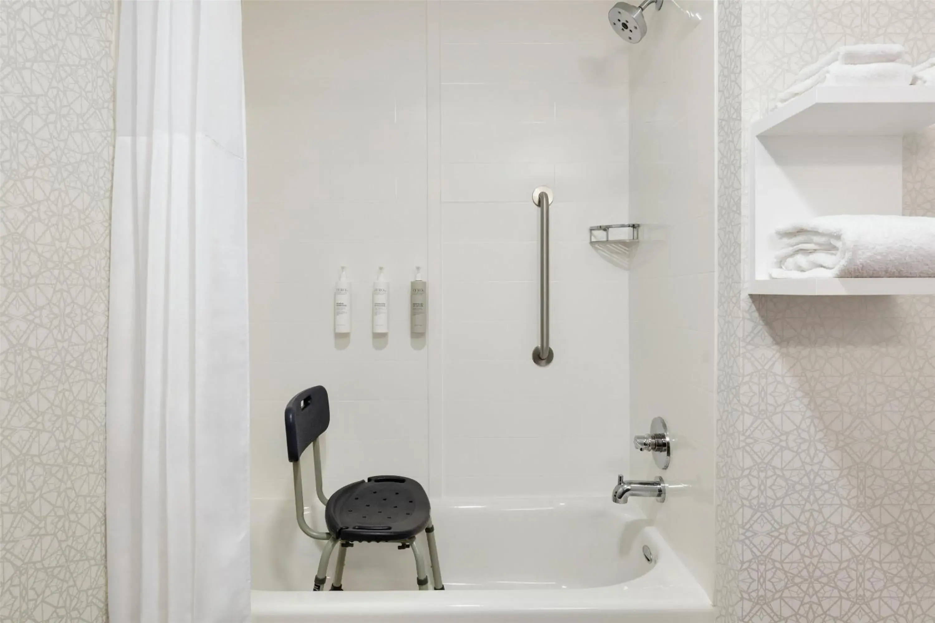 Bathroom in Hampton Inn at Tin Lizzie Gaming Resort Bathroom in Hampton Inn at Tin Lizzie Gaming Resort