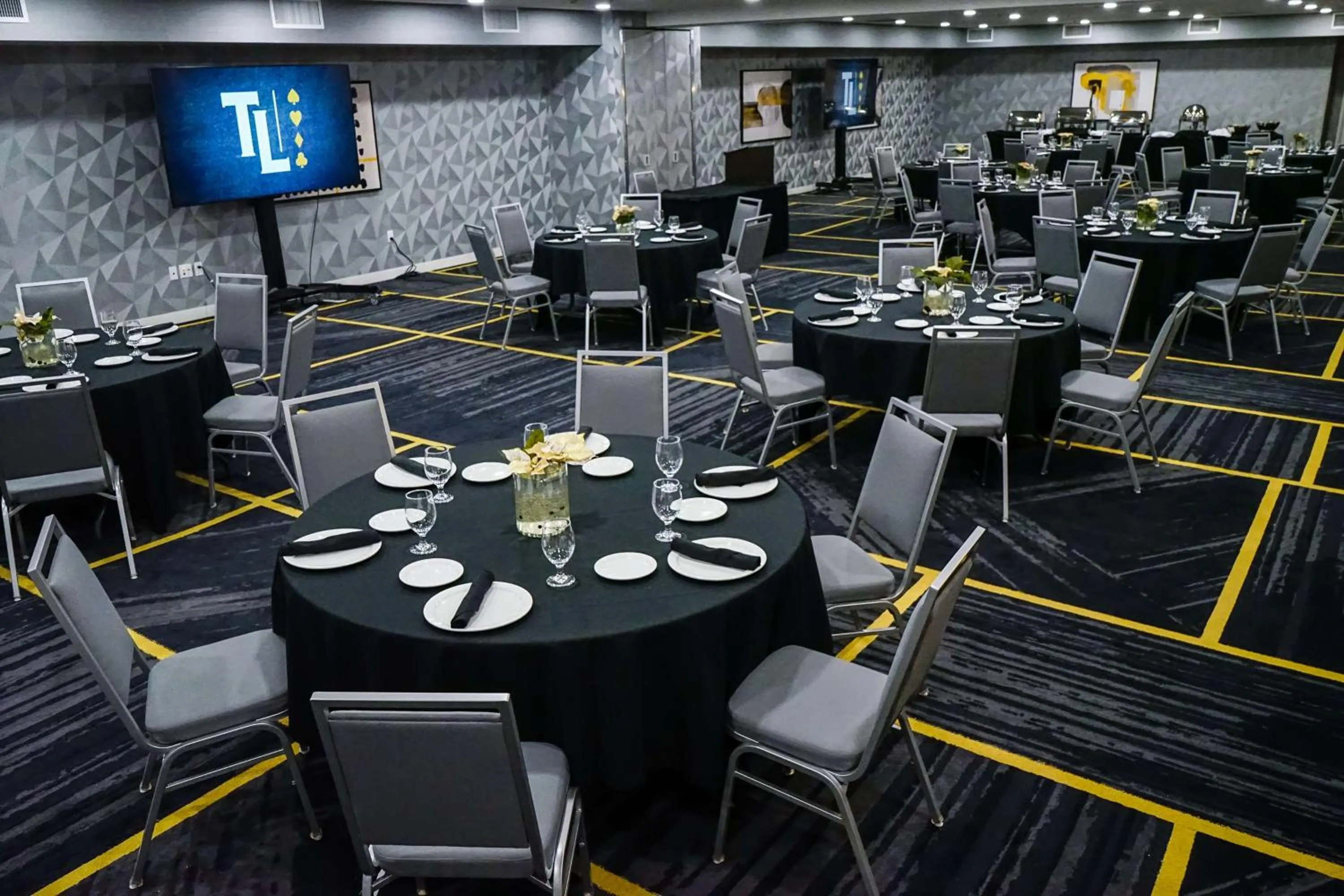 Meeting/conference room in Hampton Inn at Tin Lizzie Gaming Resort