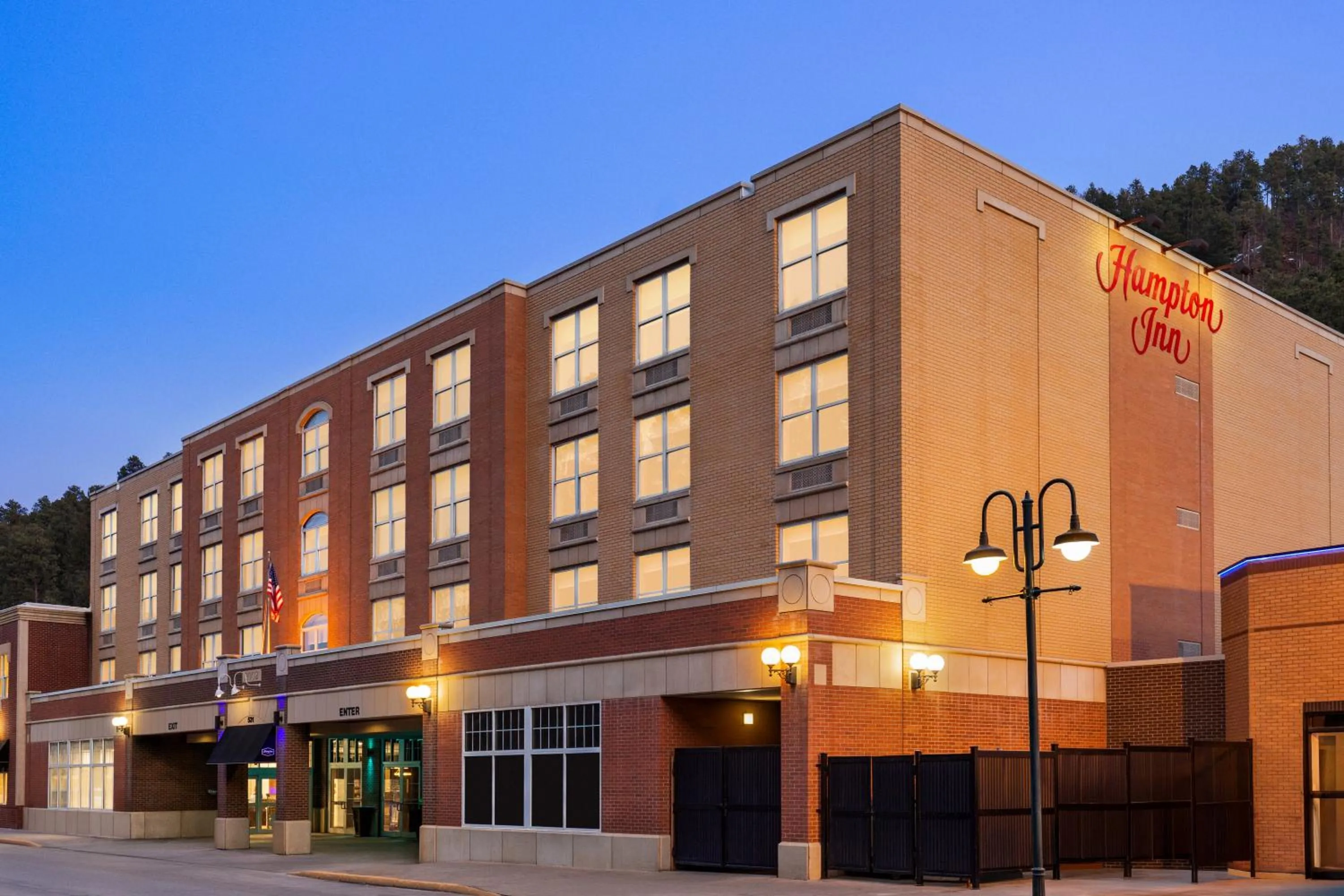 Property building in Hampton Inn at Tin Lizzie Gaming Resort