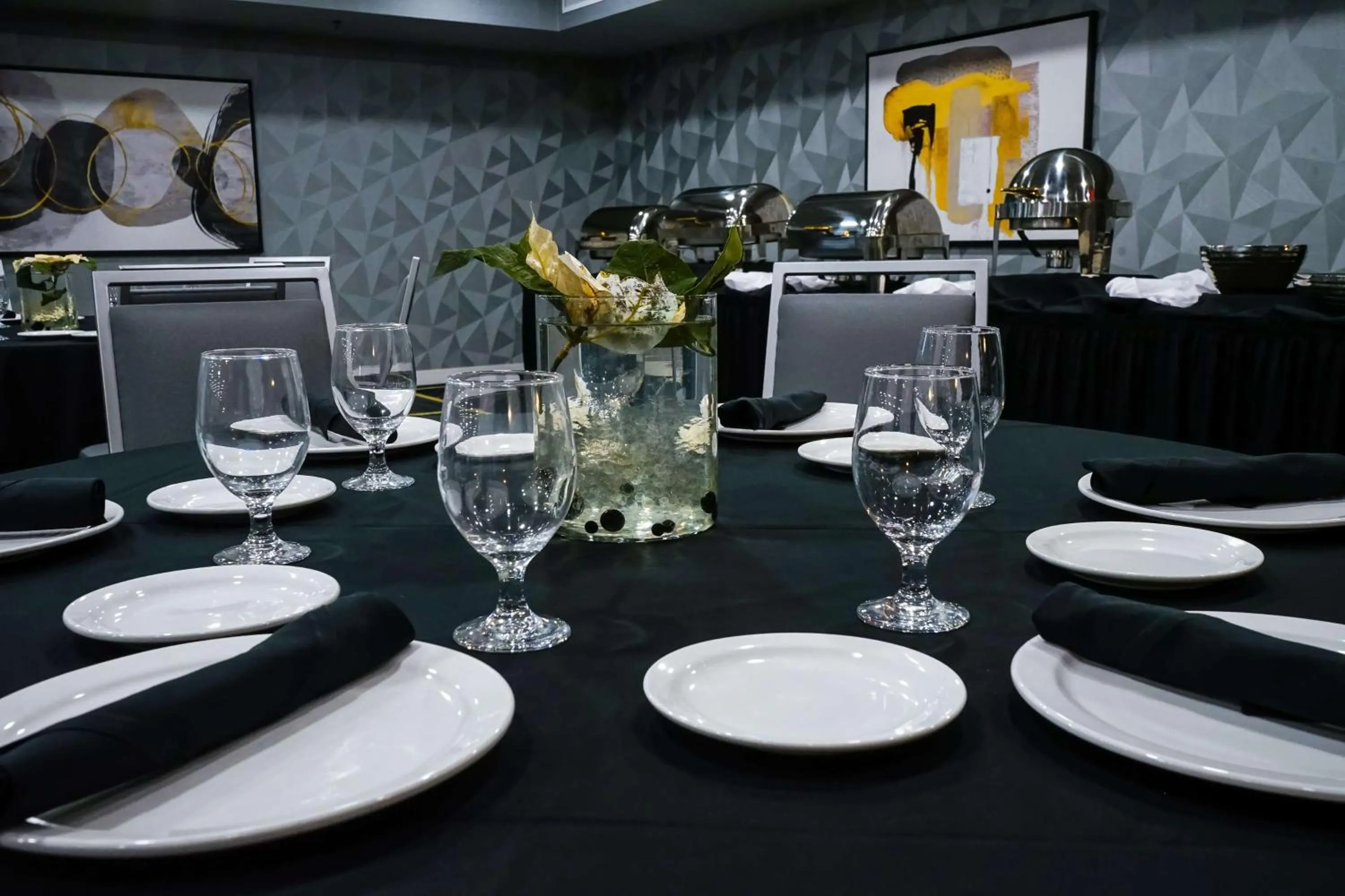 Meeting/conference room in Hampton Inn at Tin Lizzie Gaming Resort