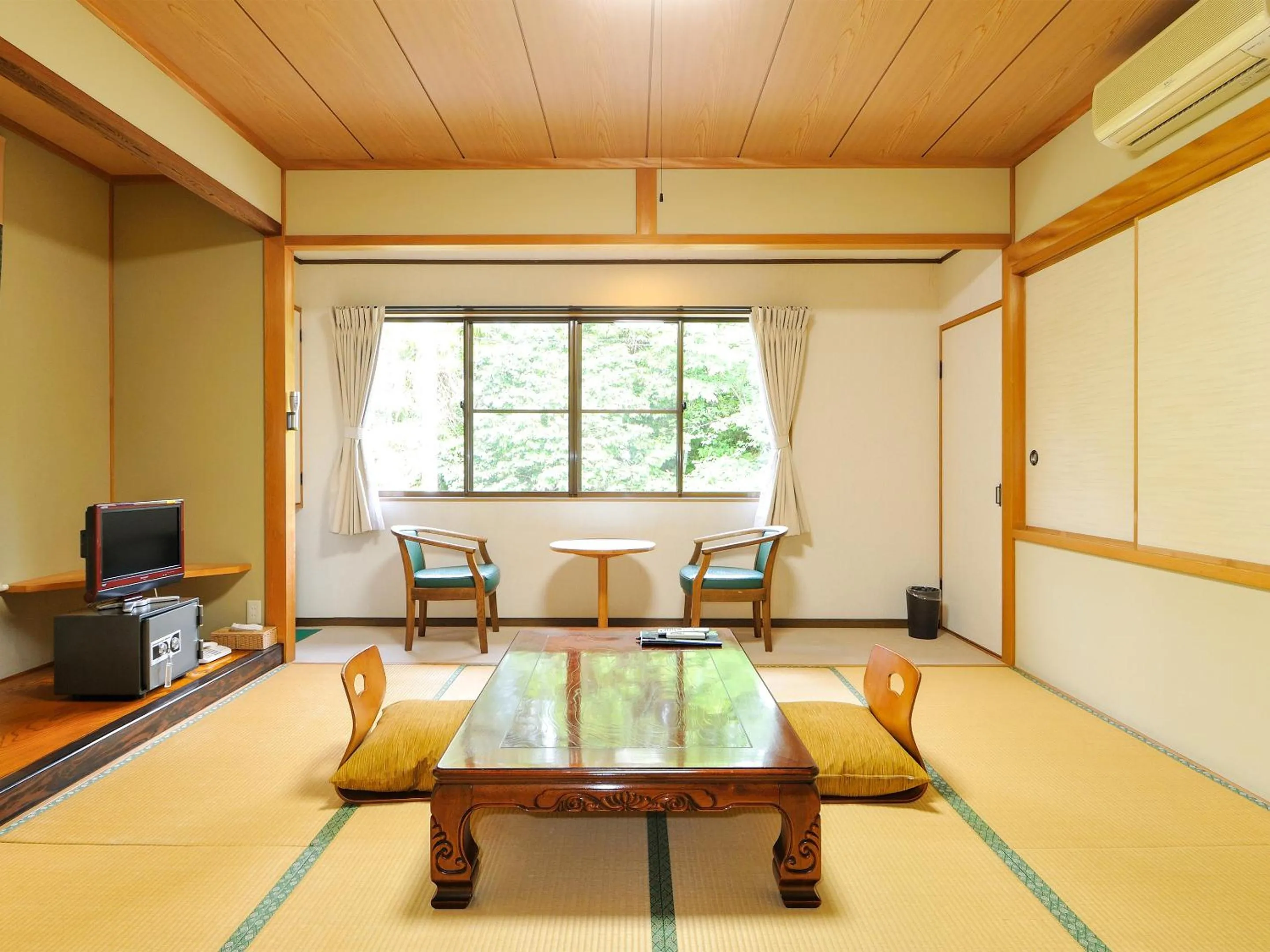 Photo of the whole room in Yumeno Onsen