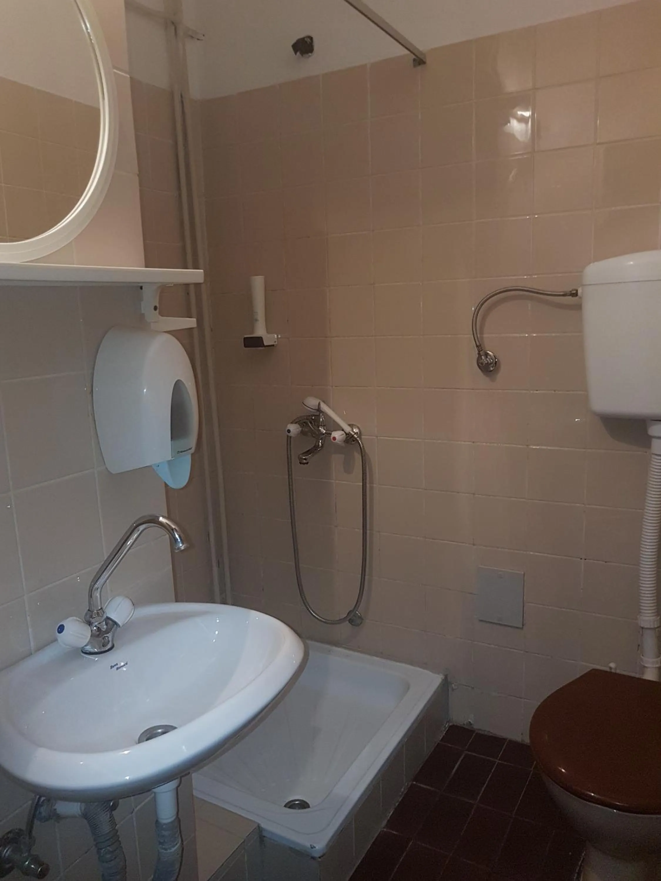 Large Double or Twin Room in Hotel Sax Balkan