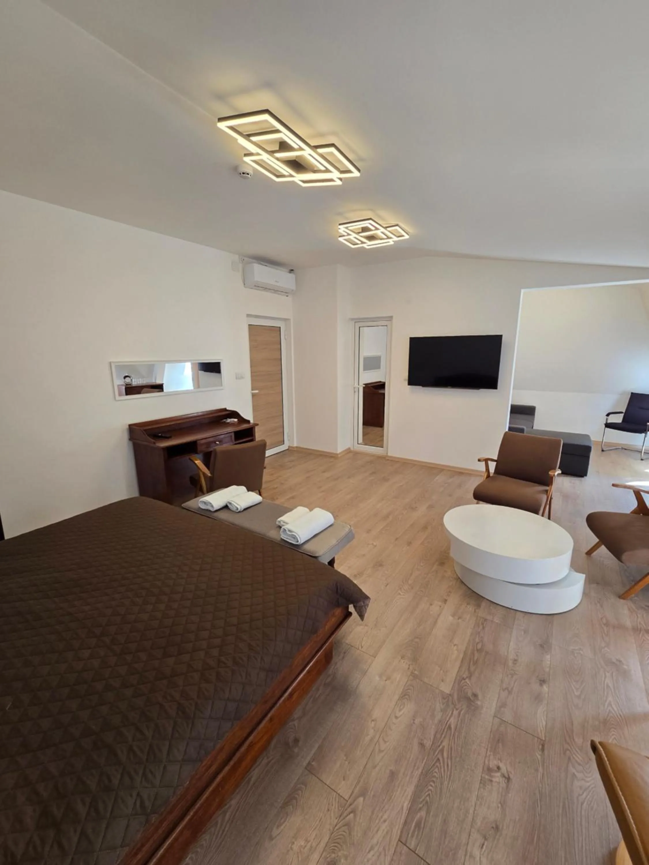 Hotel Sax Balkan