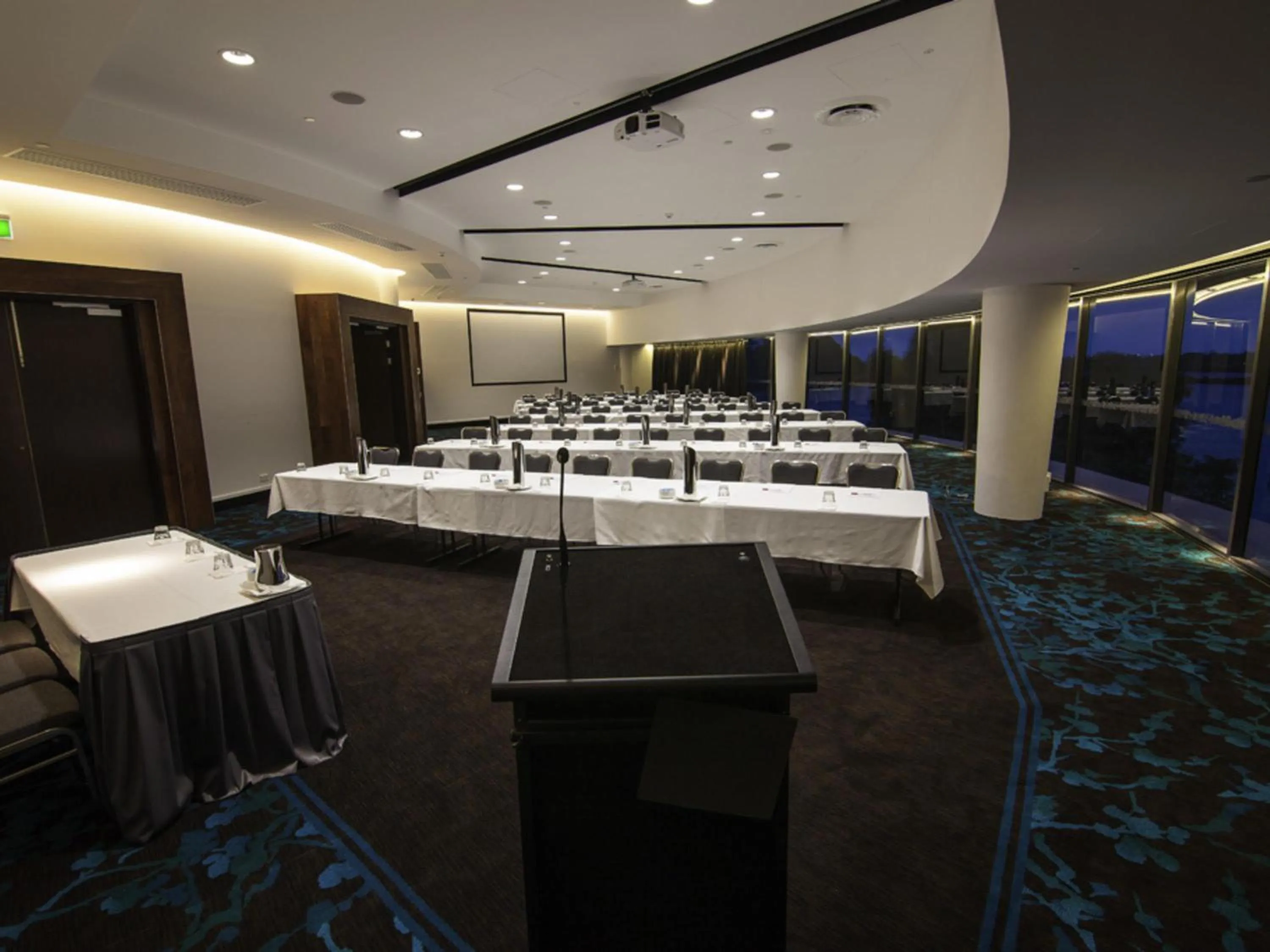 Meeting/conference room in Mantra Twin Towns
