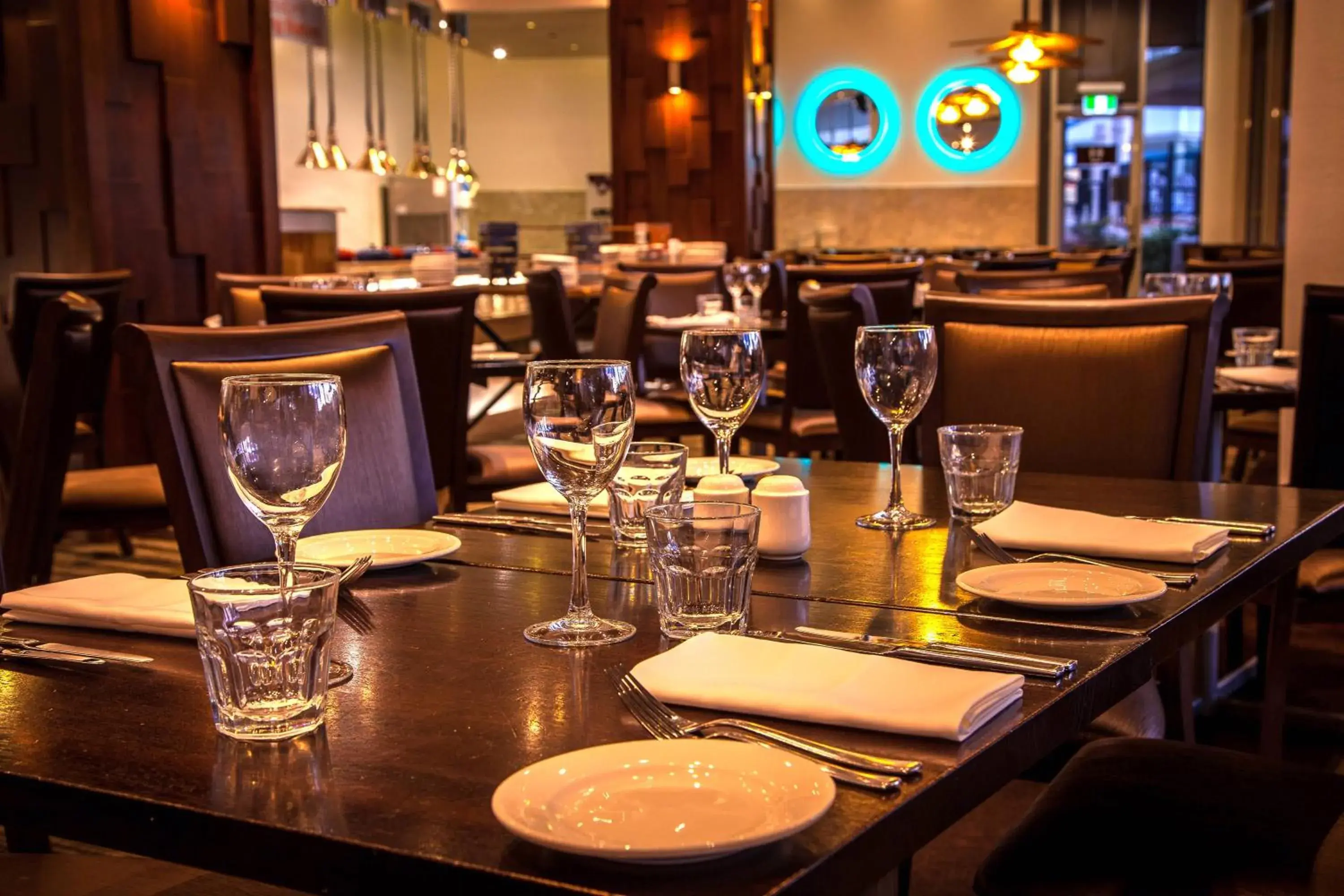 Restaurant/places to eat in Mantra Twin Towns Restaurant/places to eat in Mantra Twin Towns