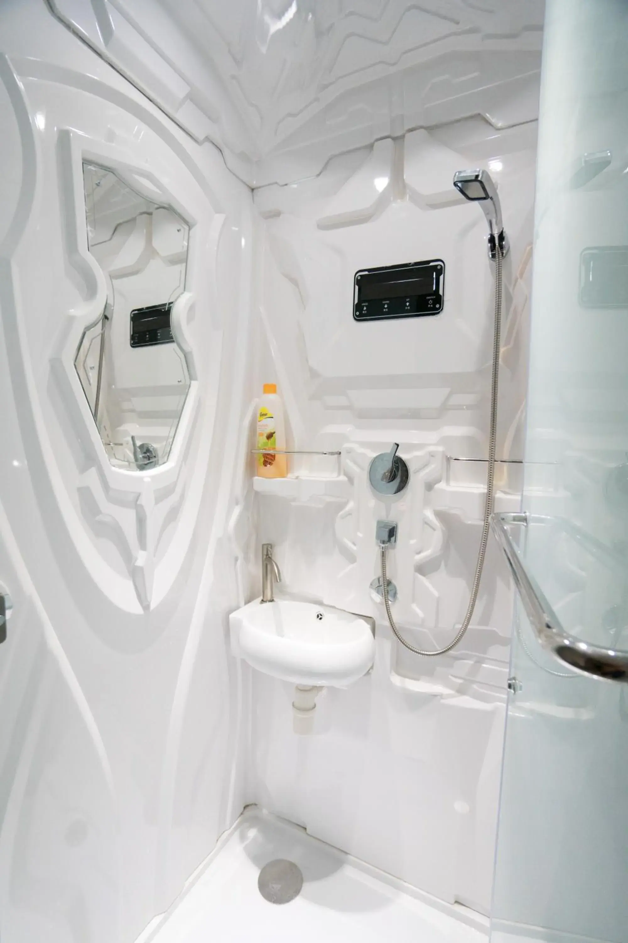 Bathroom in Seaview Capsule Hotel