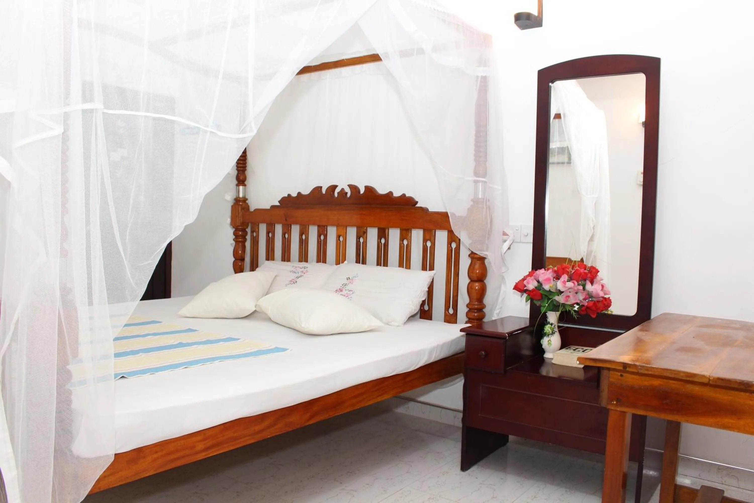 Bedroom, Bed in Gihan Guesthouse