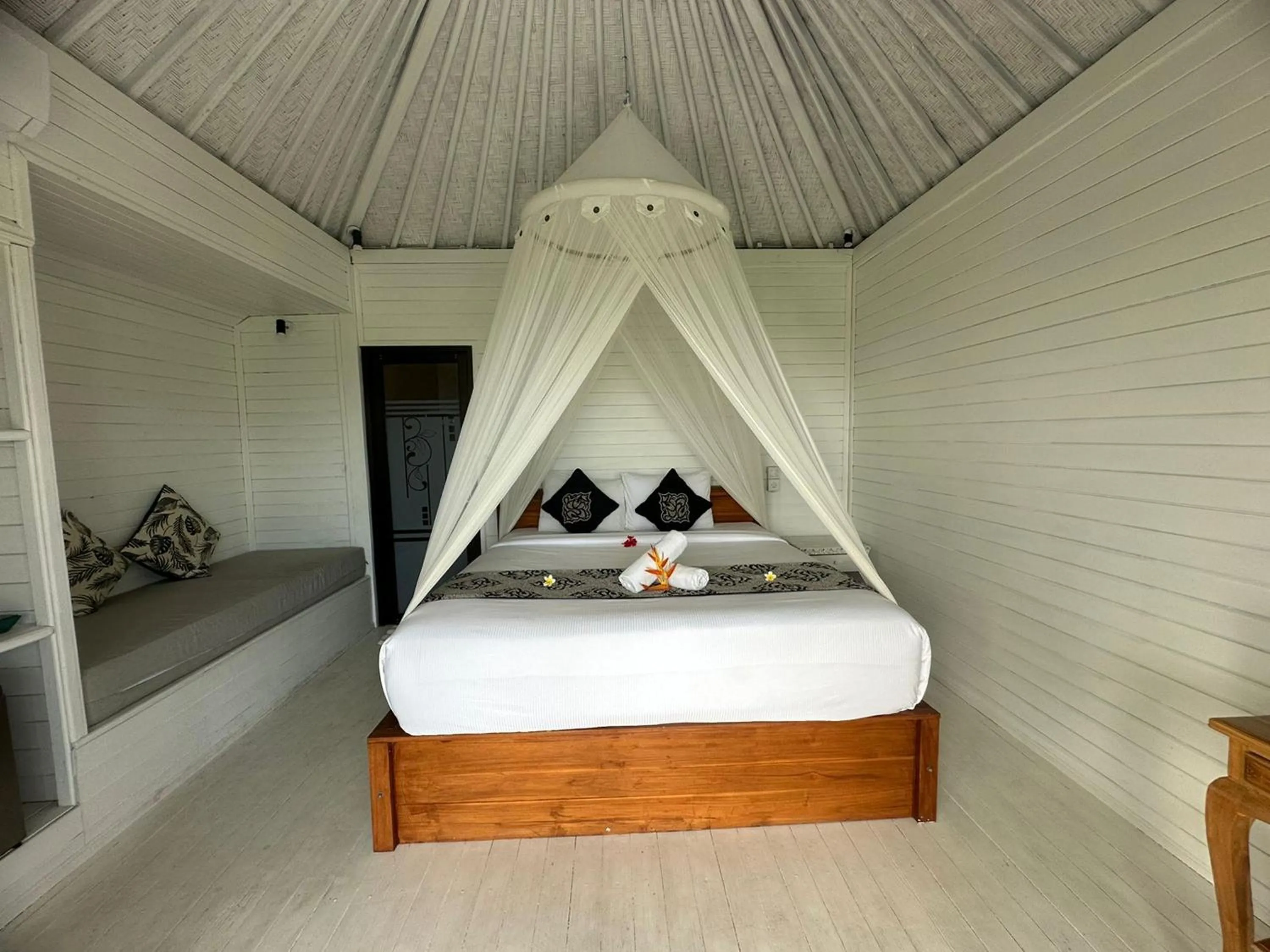 Bed in Blue Lagoon Secret Villas