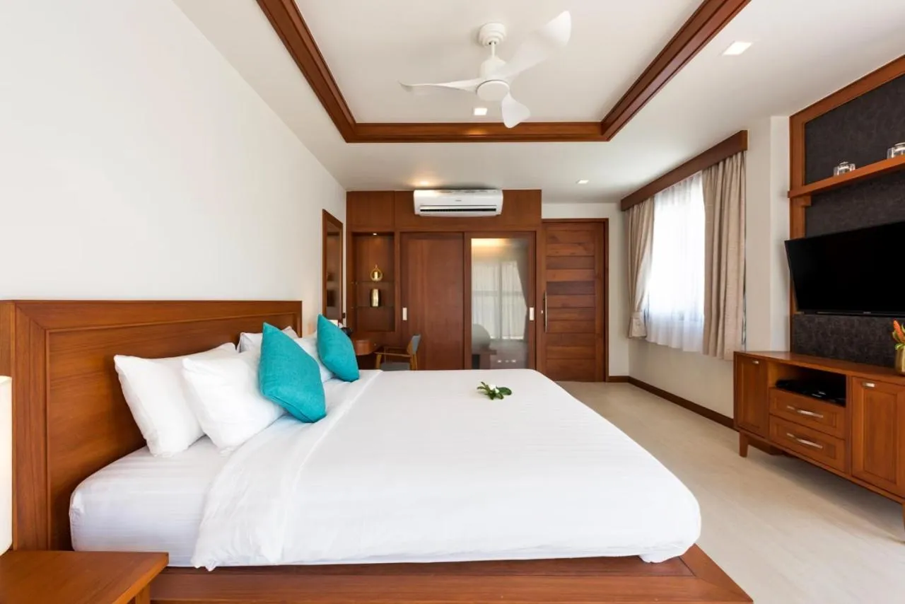 Bedroom, Bed in Penthouse Savoye