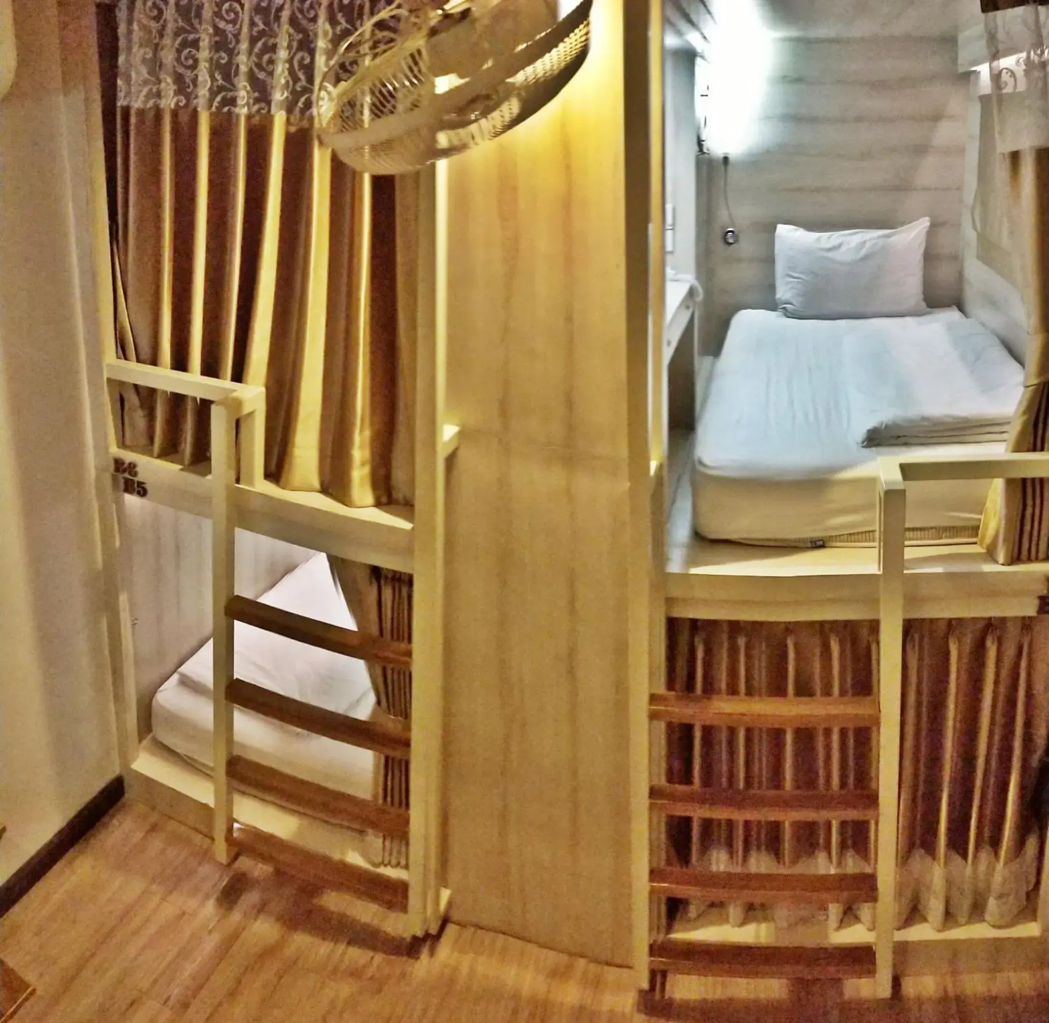 Photo of the whole room, Bed in Mariya Lady Hostel Suvarnabhumi Airport Photo of the whole room, Bed in Mariya Lady Hostel Suvarnabhumi Airport