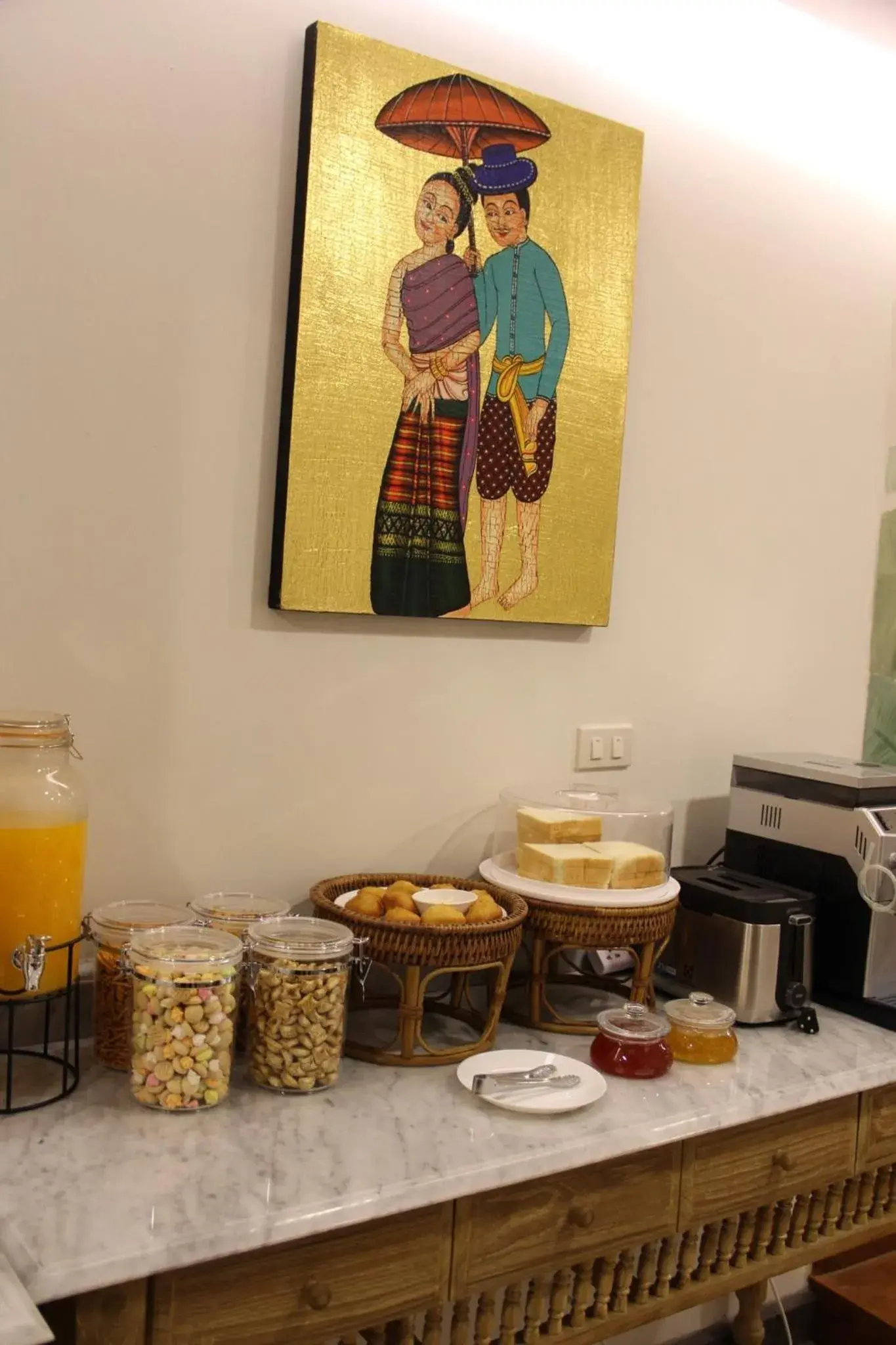 Lounge or bar in Mariya Lady Hostel Suvarnabhumi Airport Lounge or bar in Mariya Lady Hostel Suvarnabhumi Airport